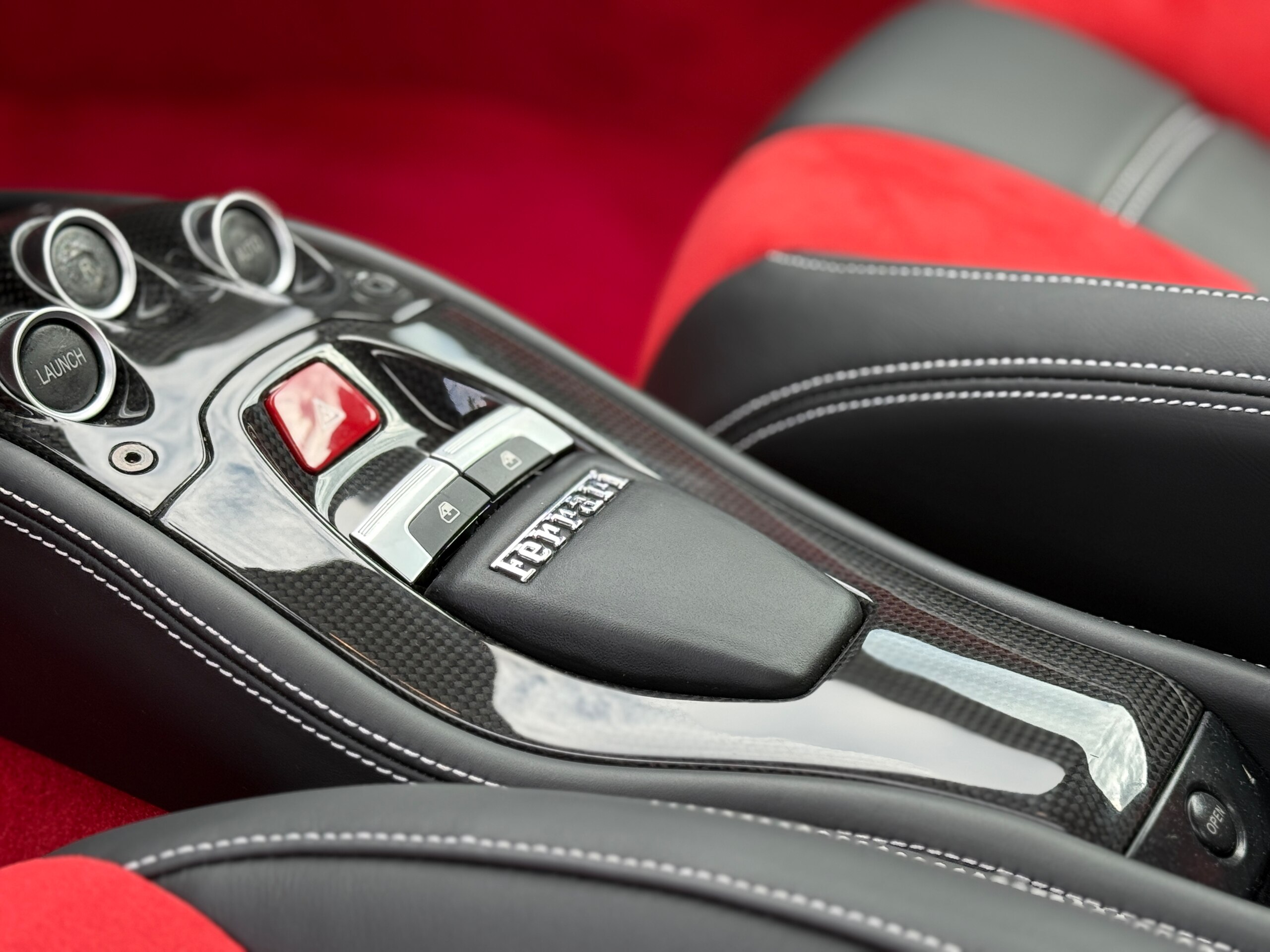2014 Ferrari 458 Italia F1 DCT — Photo 9 / 52