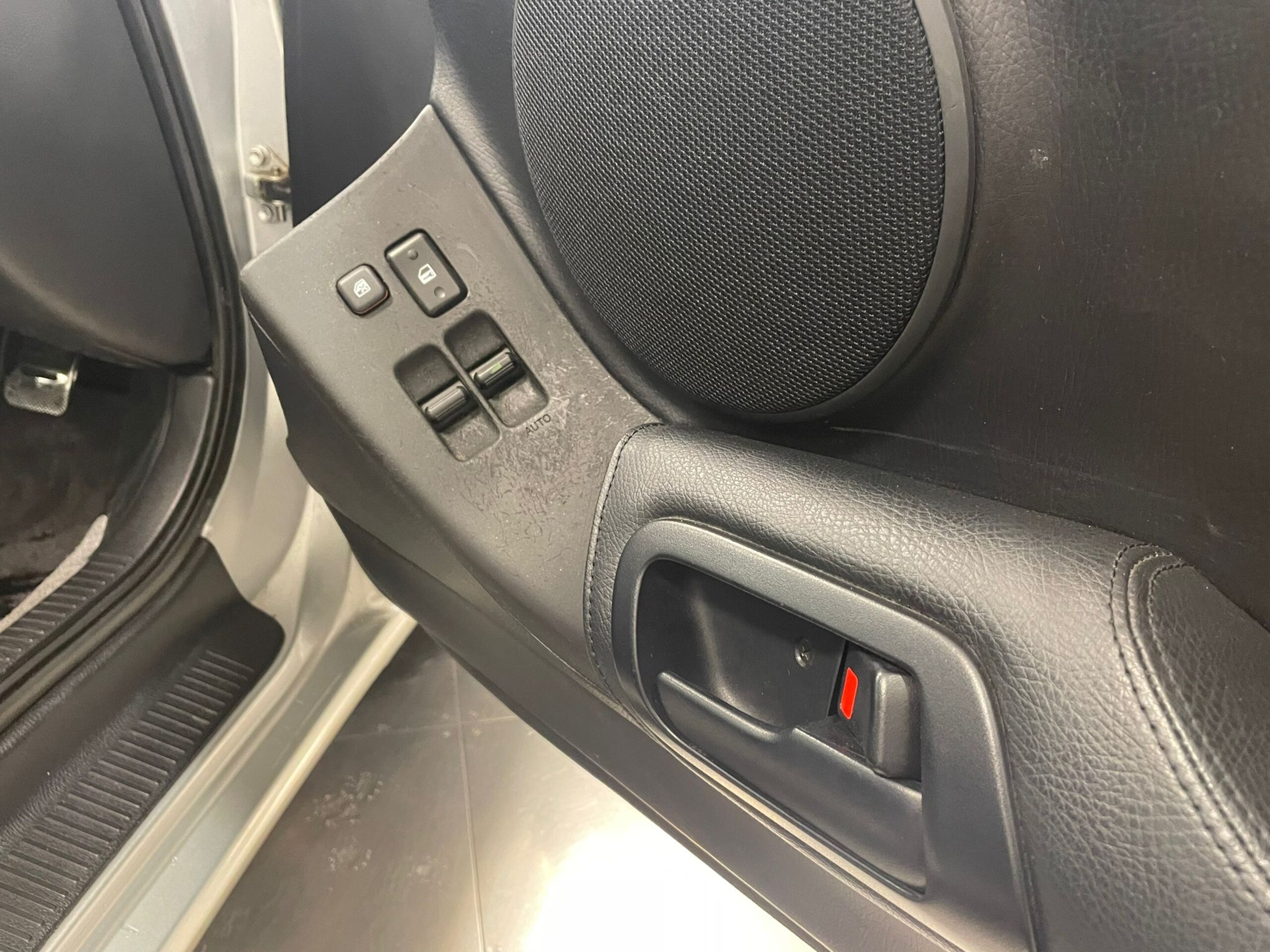 1993 Toyota Supra RZ — Photo 7 / 18