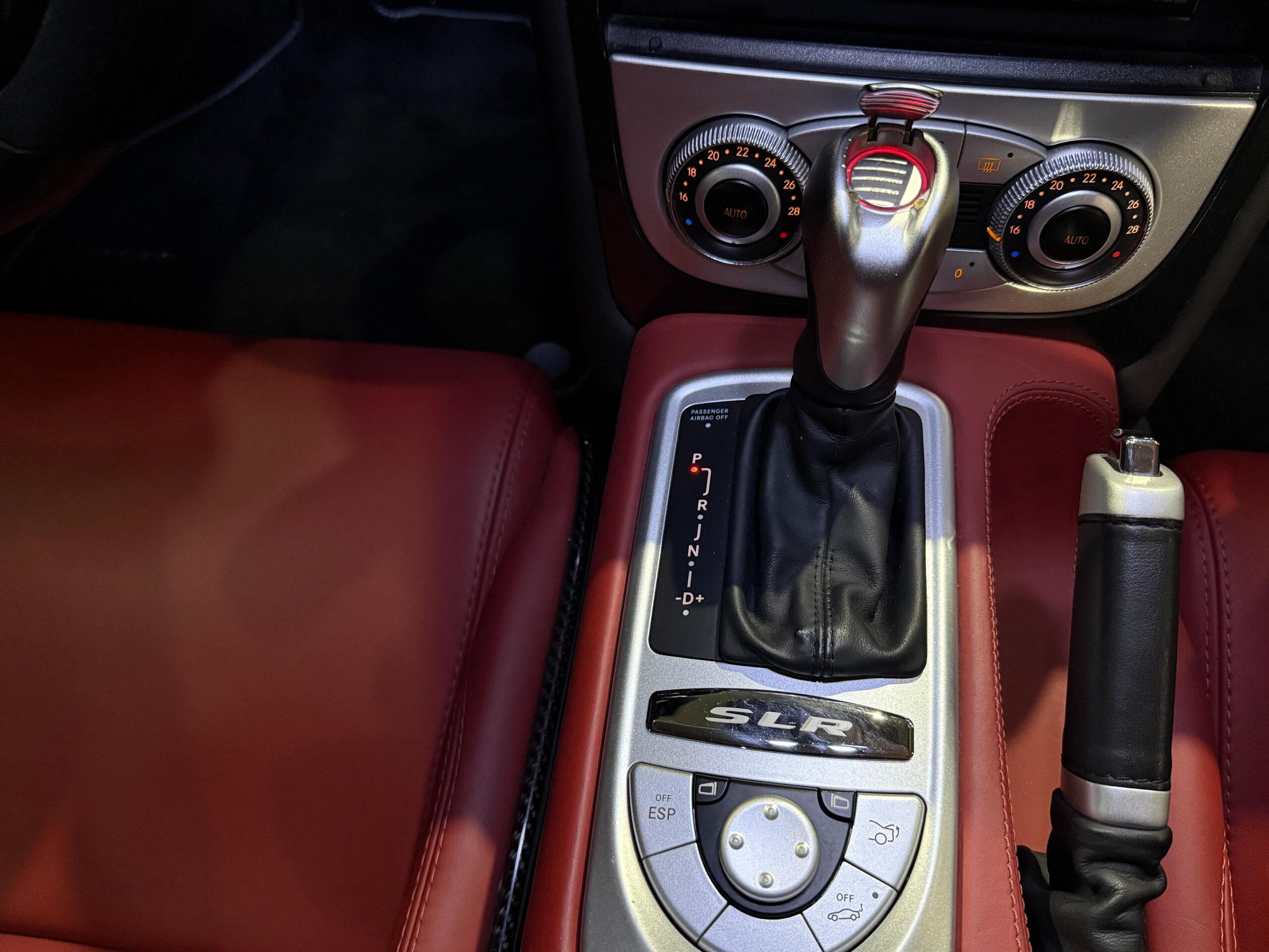 2005 Mercedes Benz SLR McLaren — Photo 14 / 18