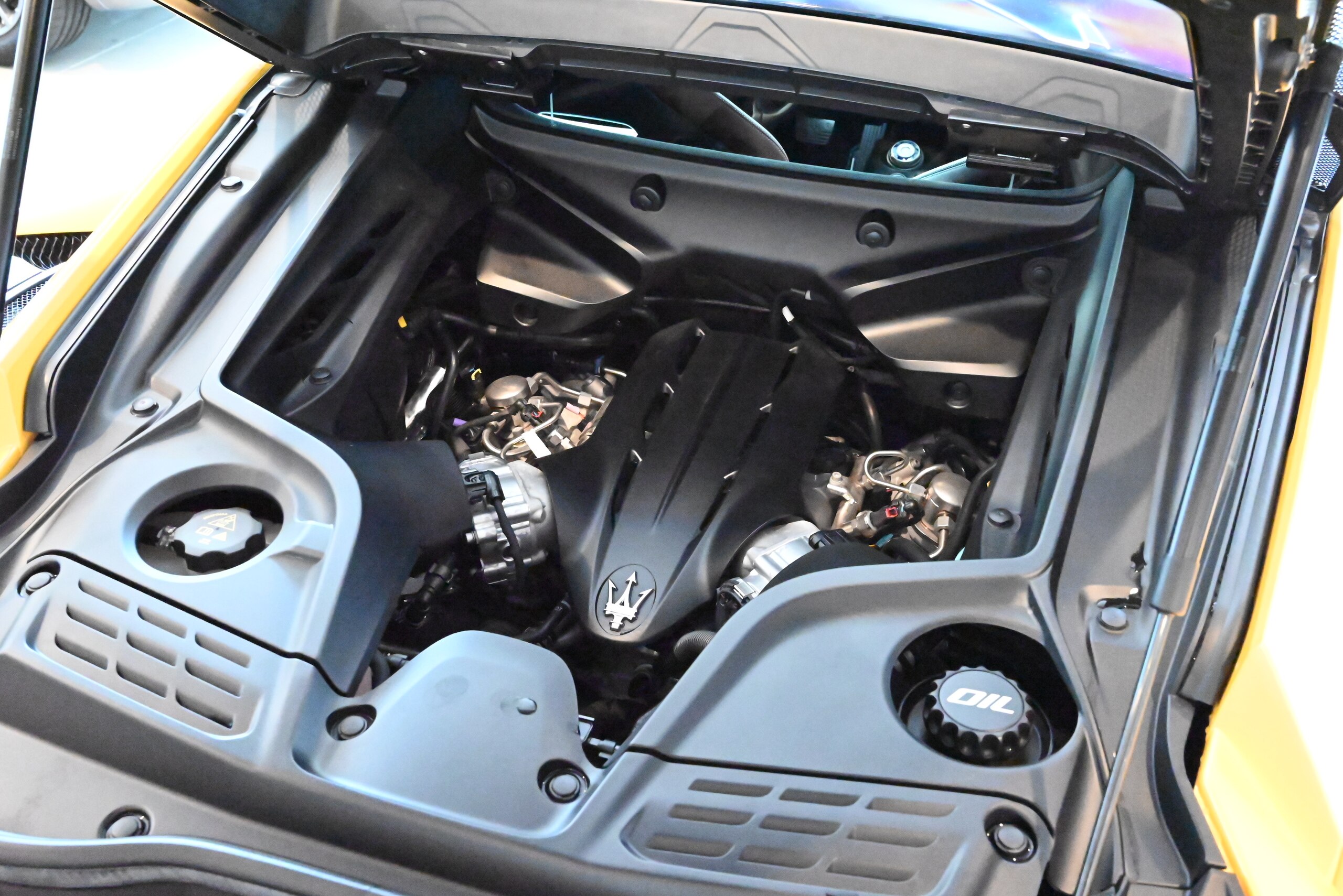 2022 Maserati MC20 — Photo 22 / 23