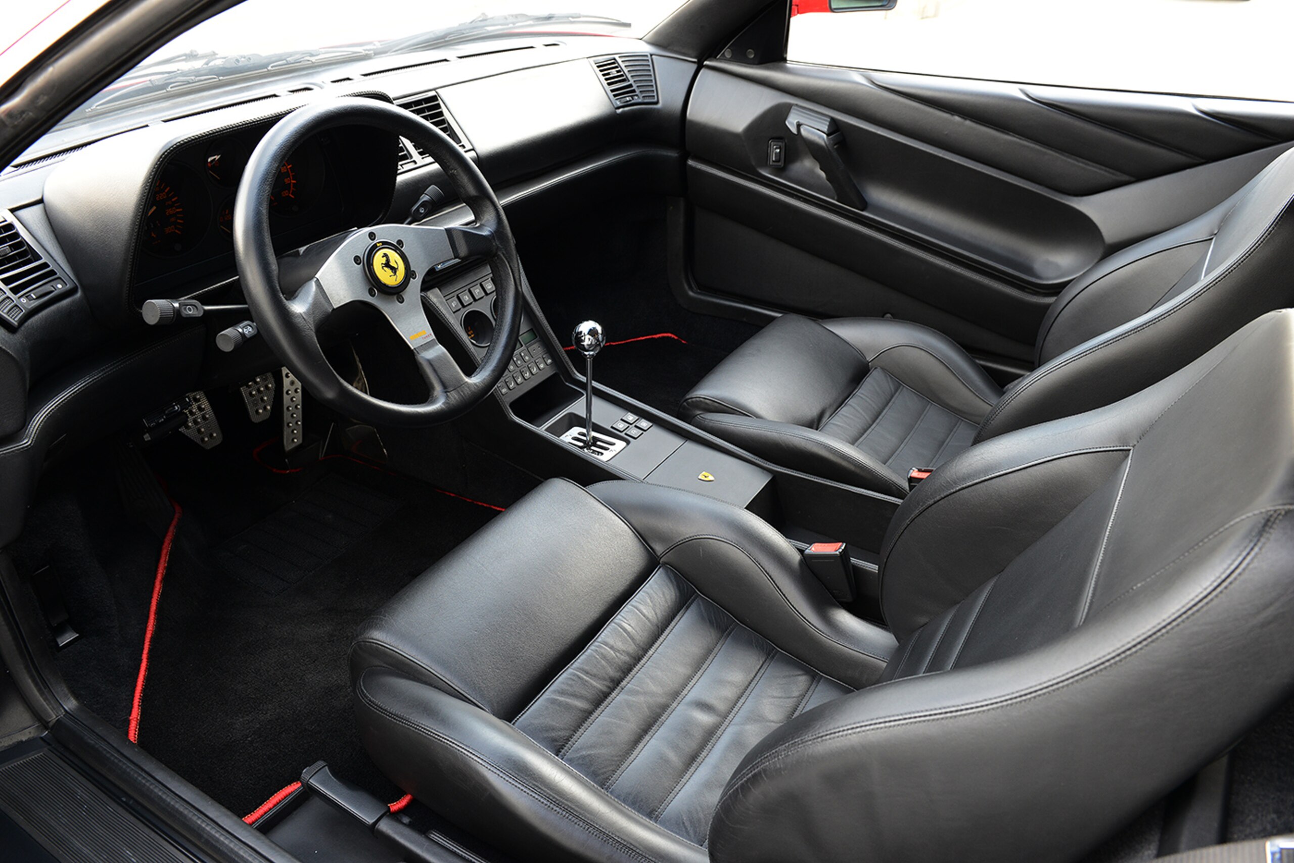 1992 Ferrari 348 TB — Photo 11 / 21