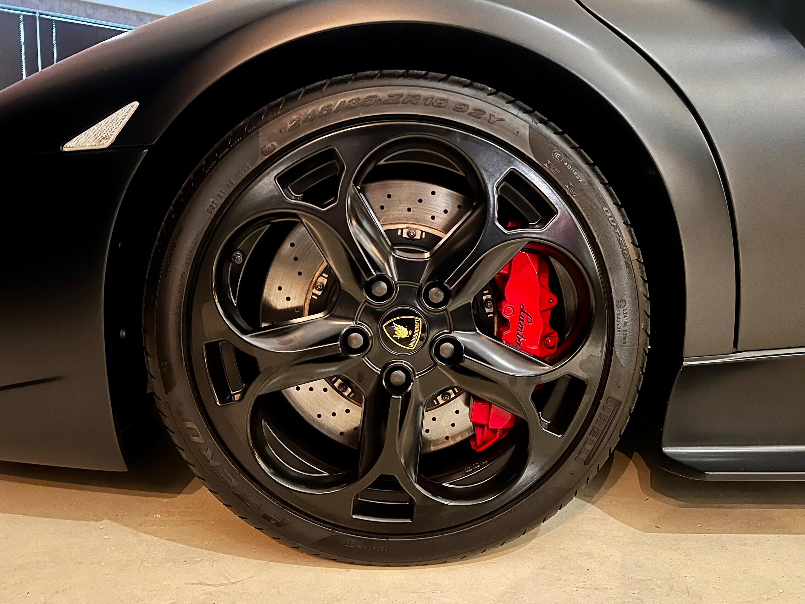 2008 Lamborghini Murcielago Roadster — Photo 16 / 18
