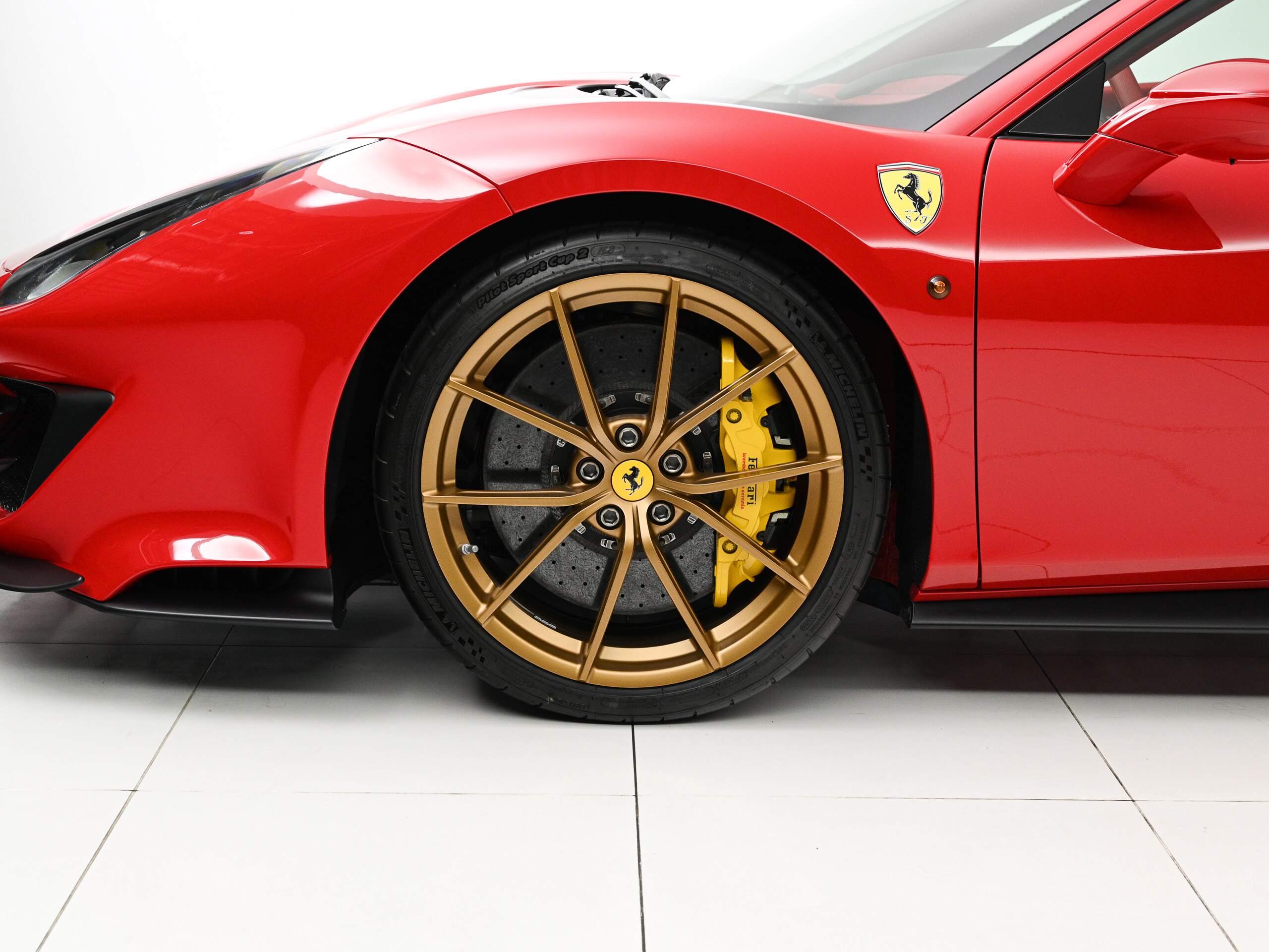 2019 Ferrari 488 Pista — Photo 16 / 19