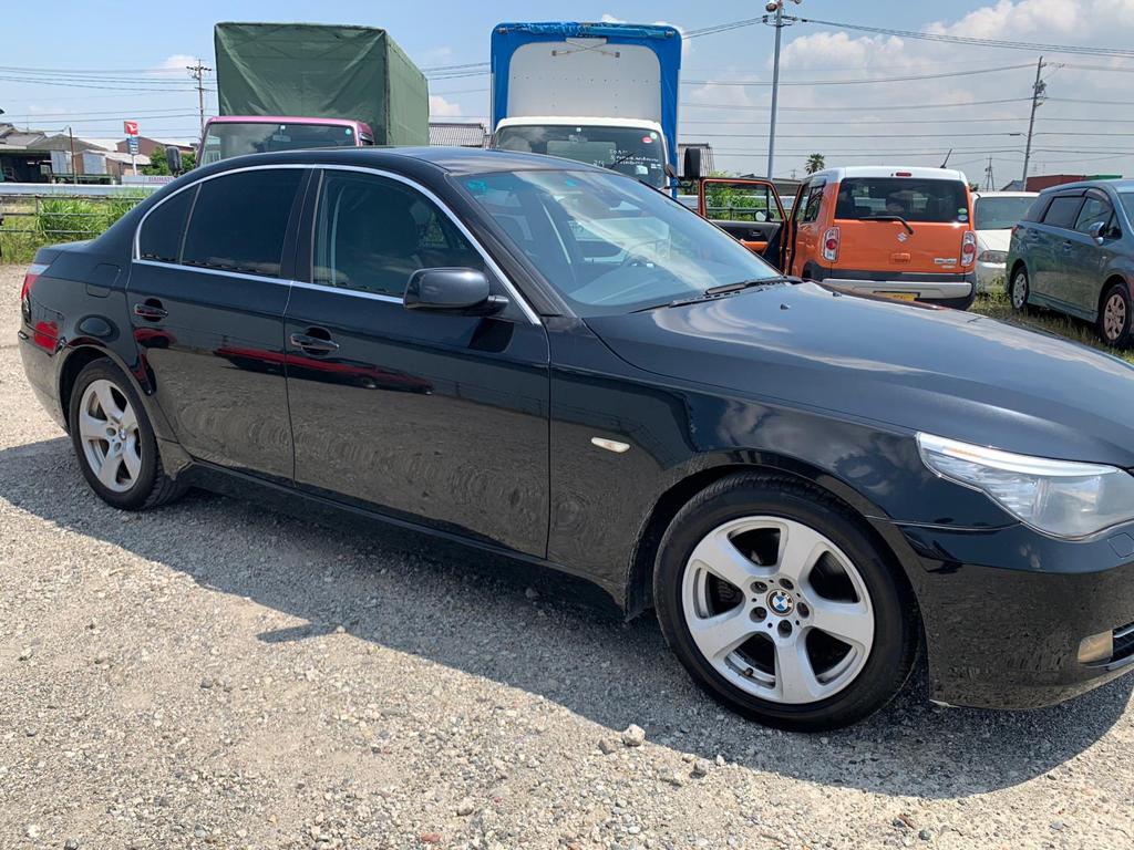 2007 BMW 525i — Photo 8 / 29