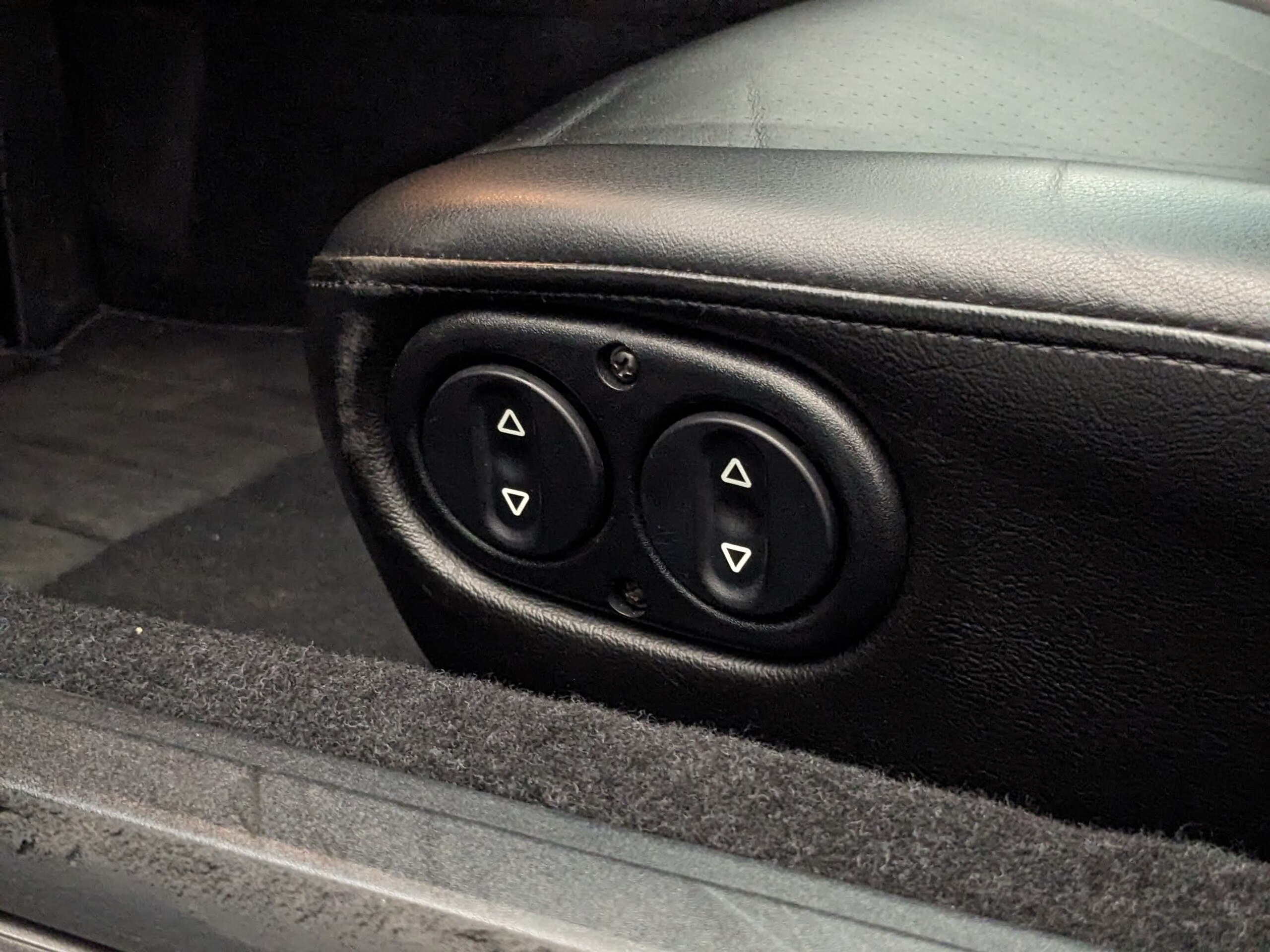 1997 Porsche 911 Carrera S — Photo 13 / 17