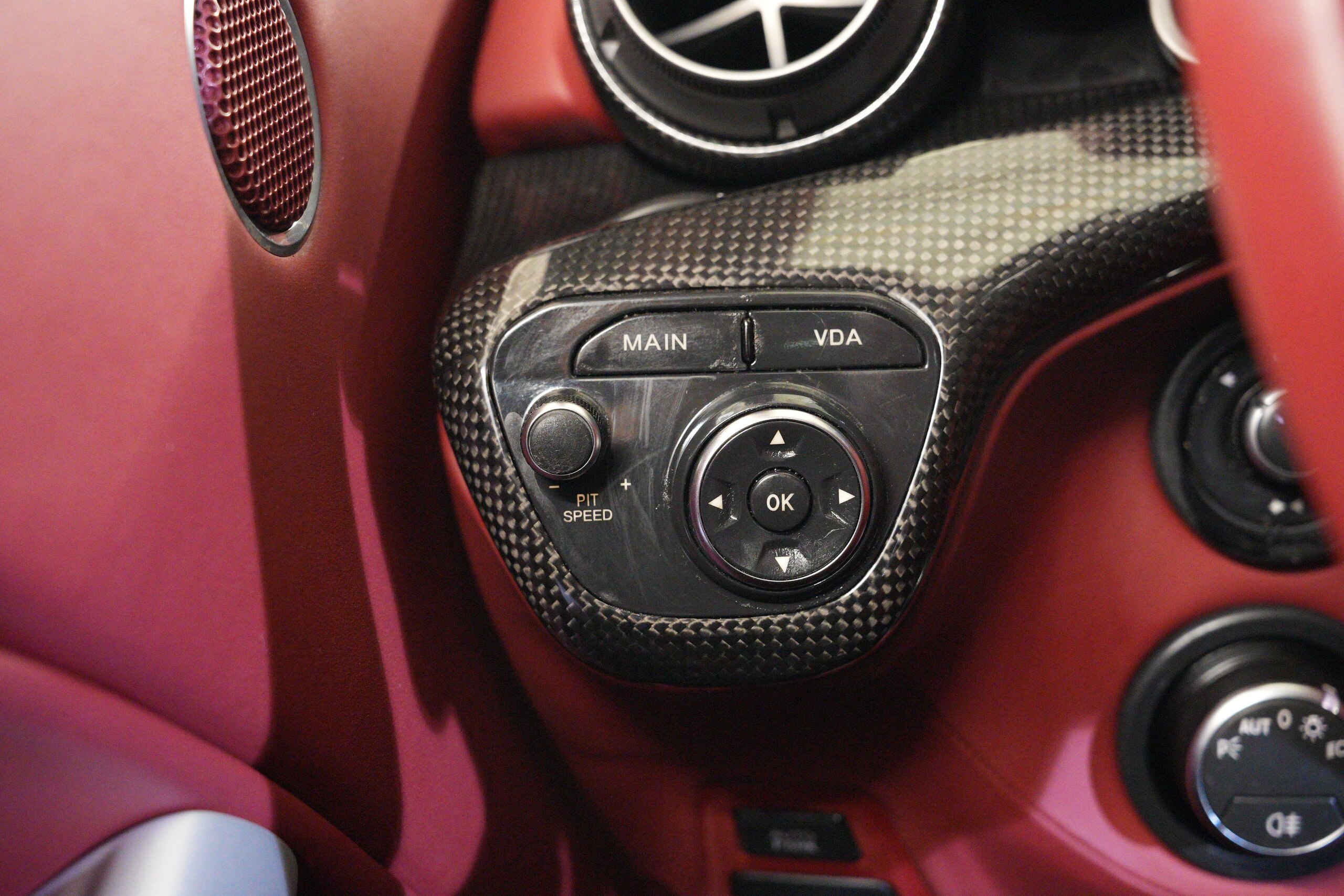 2013 Ferrari F12 Berlinetta — Photo 12 / 22