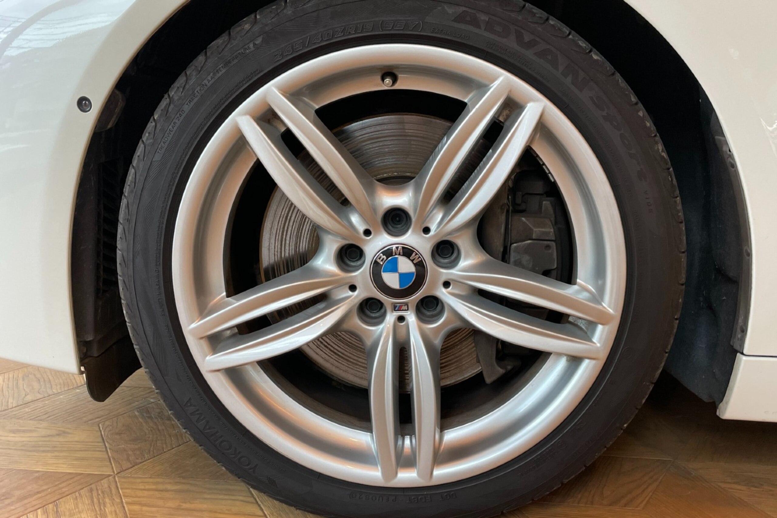 2014 BMW M550d xDrive — Photo 8 / 17