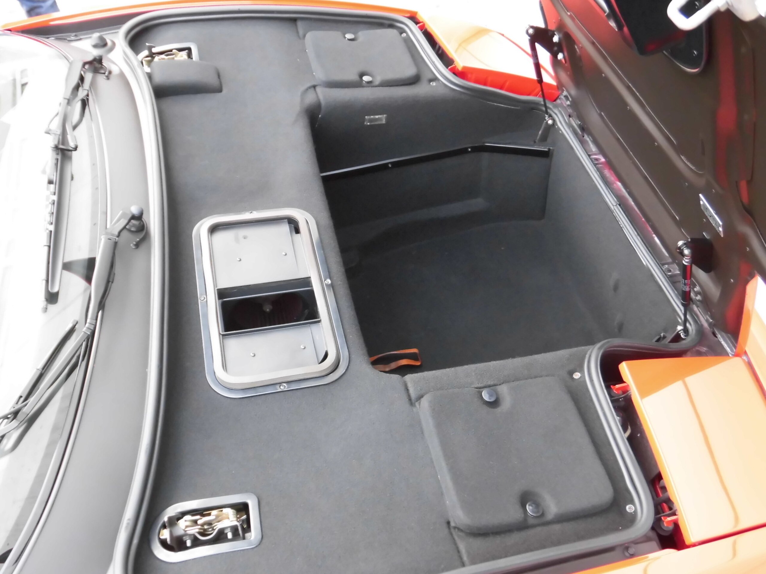 1998 Ferrari F355 Spider — Photo 14 / 15
