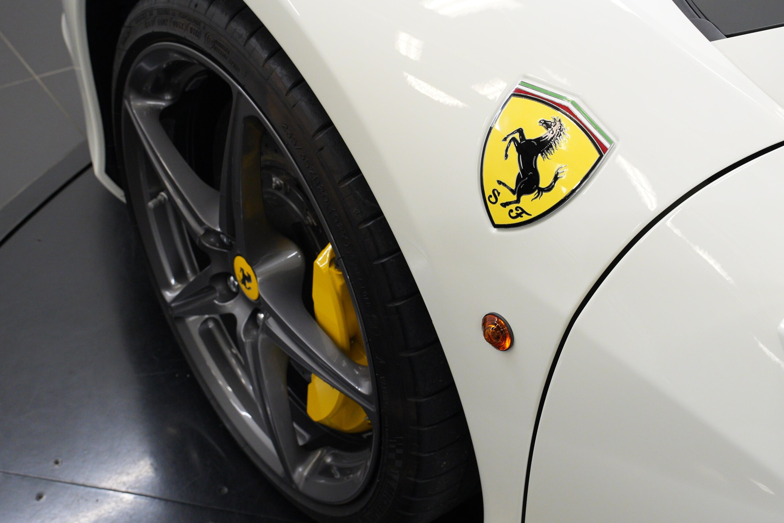 2013 Ferrari 458 Spider — Photo 15 / 34