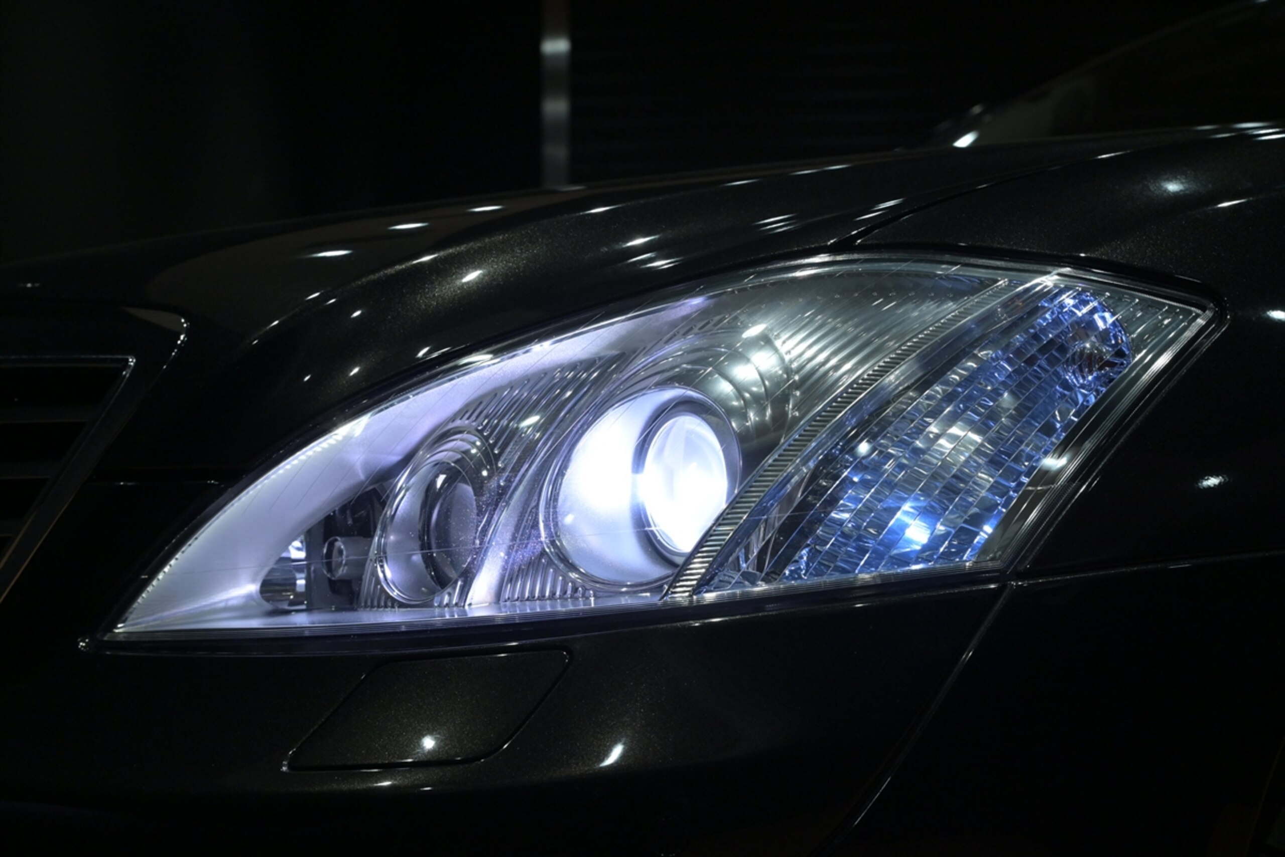 2009 Mercedes Benz S65 AMG Long — Photo 14 / 17