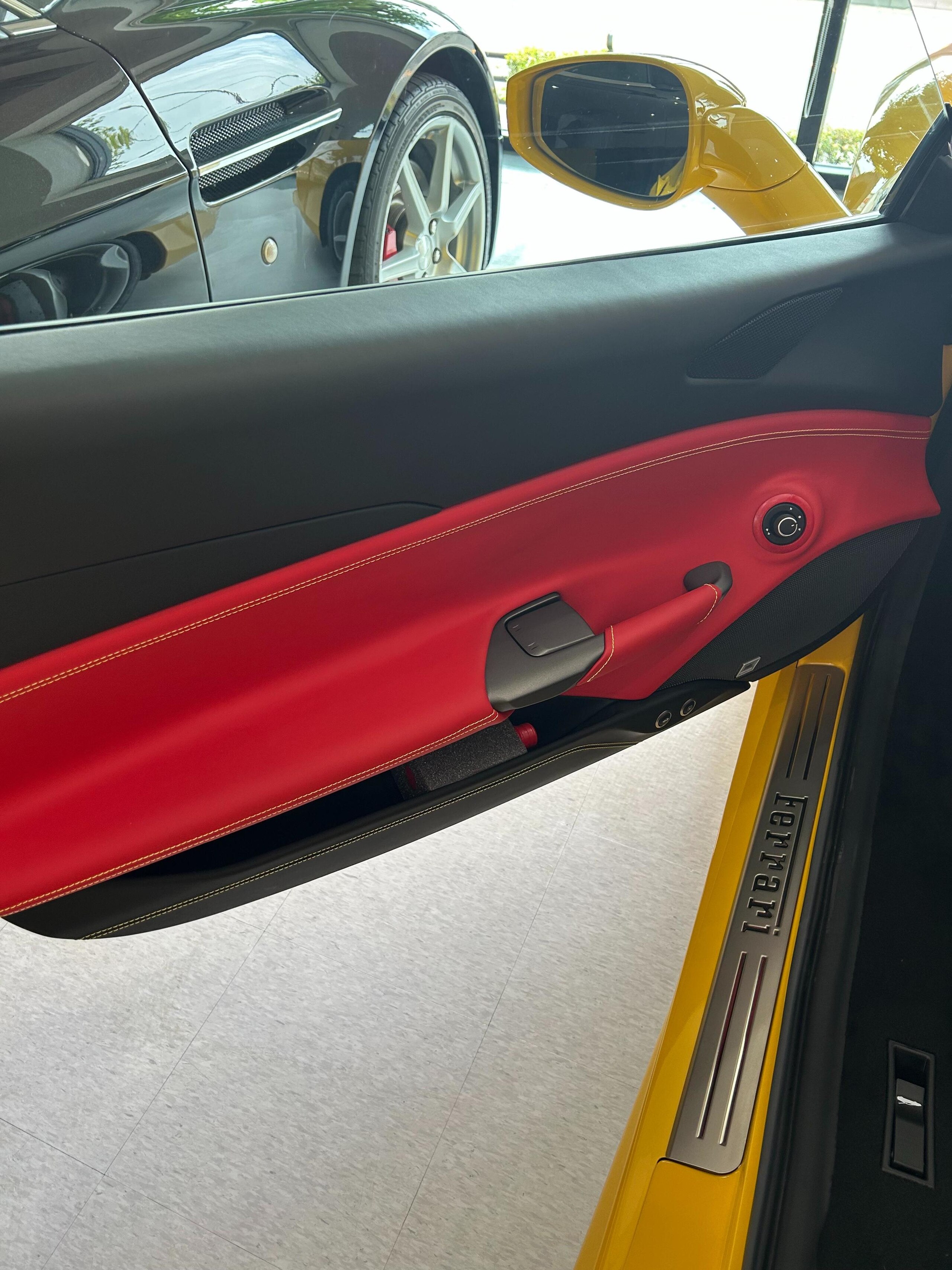 2017 Ferrari 488 Spider — Photo 24 / 31