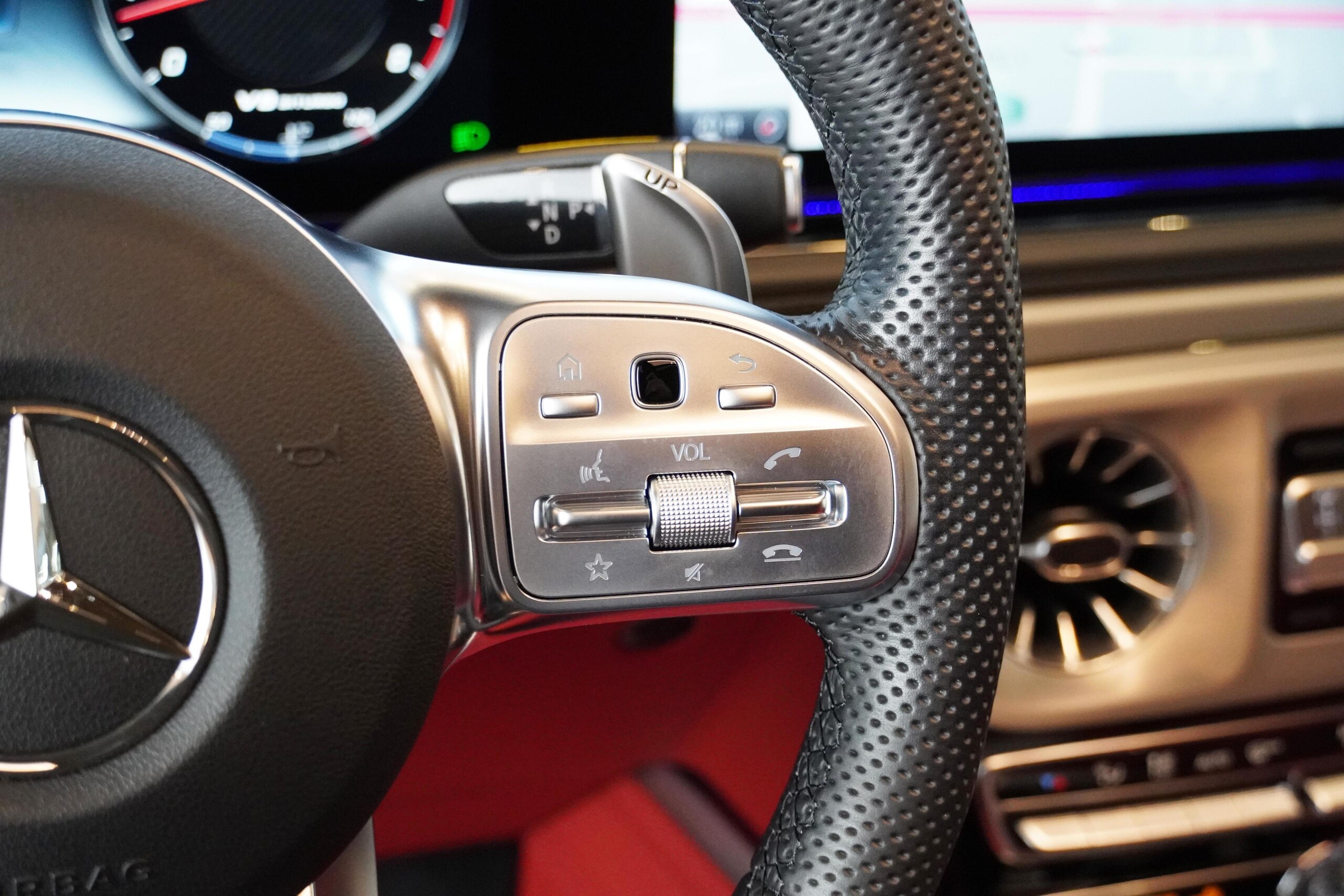 2019 Mercedes Benz G63 AMG — Photo 23 / 41