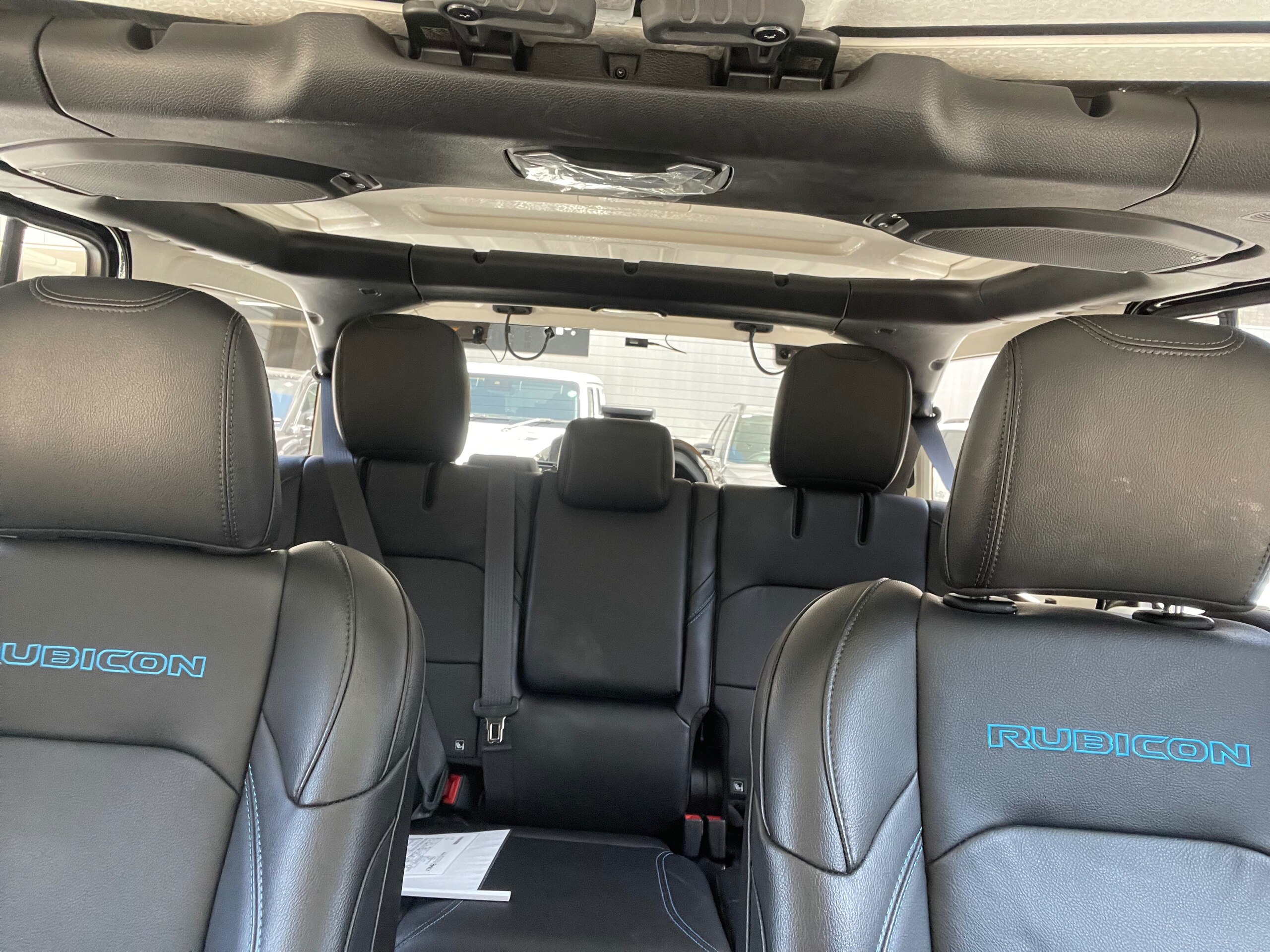 2023 Other Jeep Wrangler Unlimited Rubicon 4xe — Photo 31 / 40