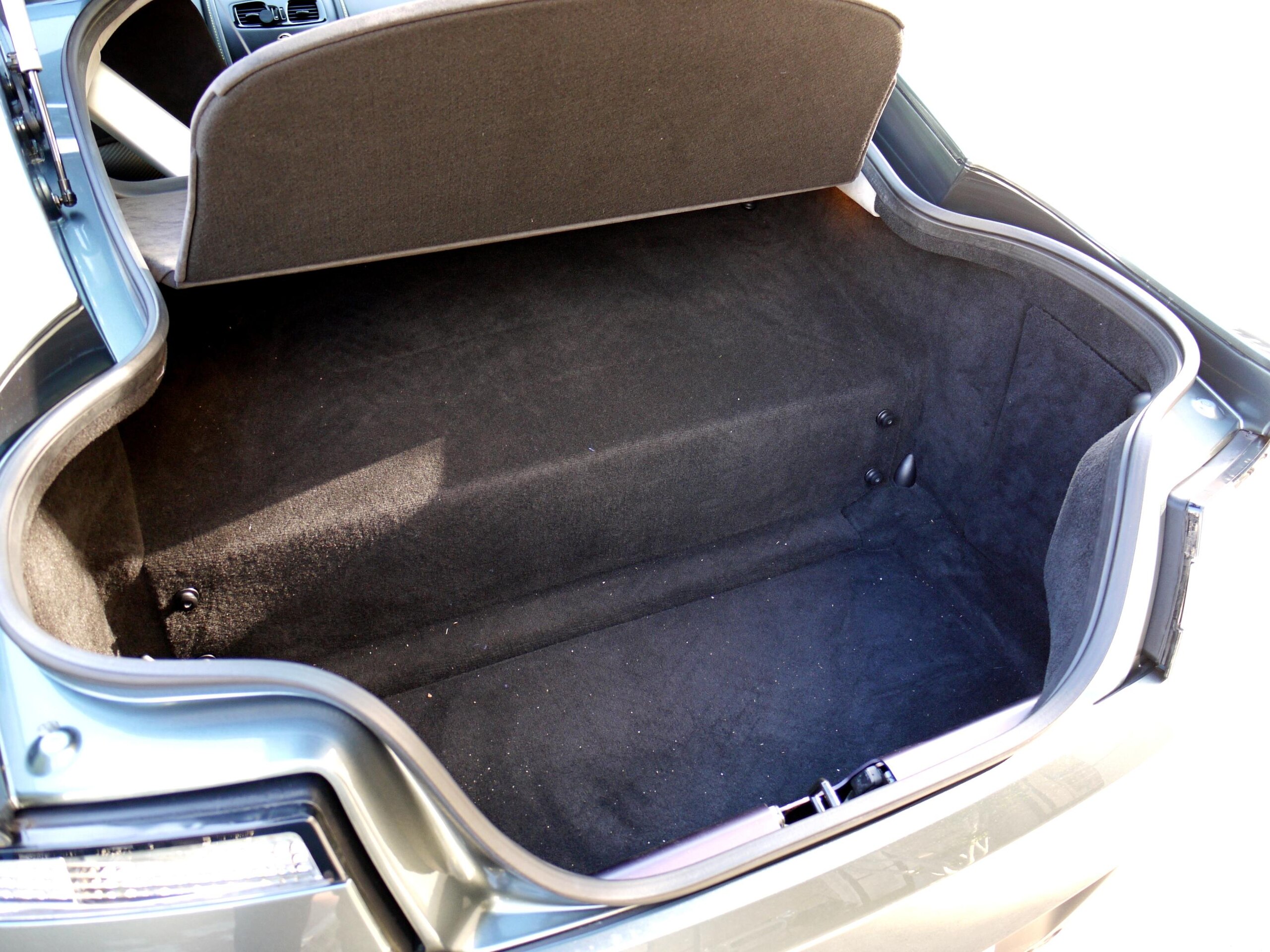 2016 Aston Martin V8 Vantage N430 — Photo 14 / 14