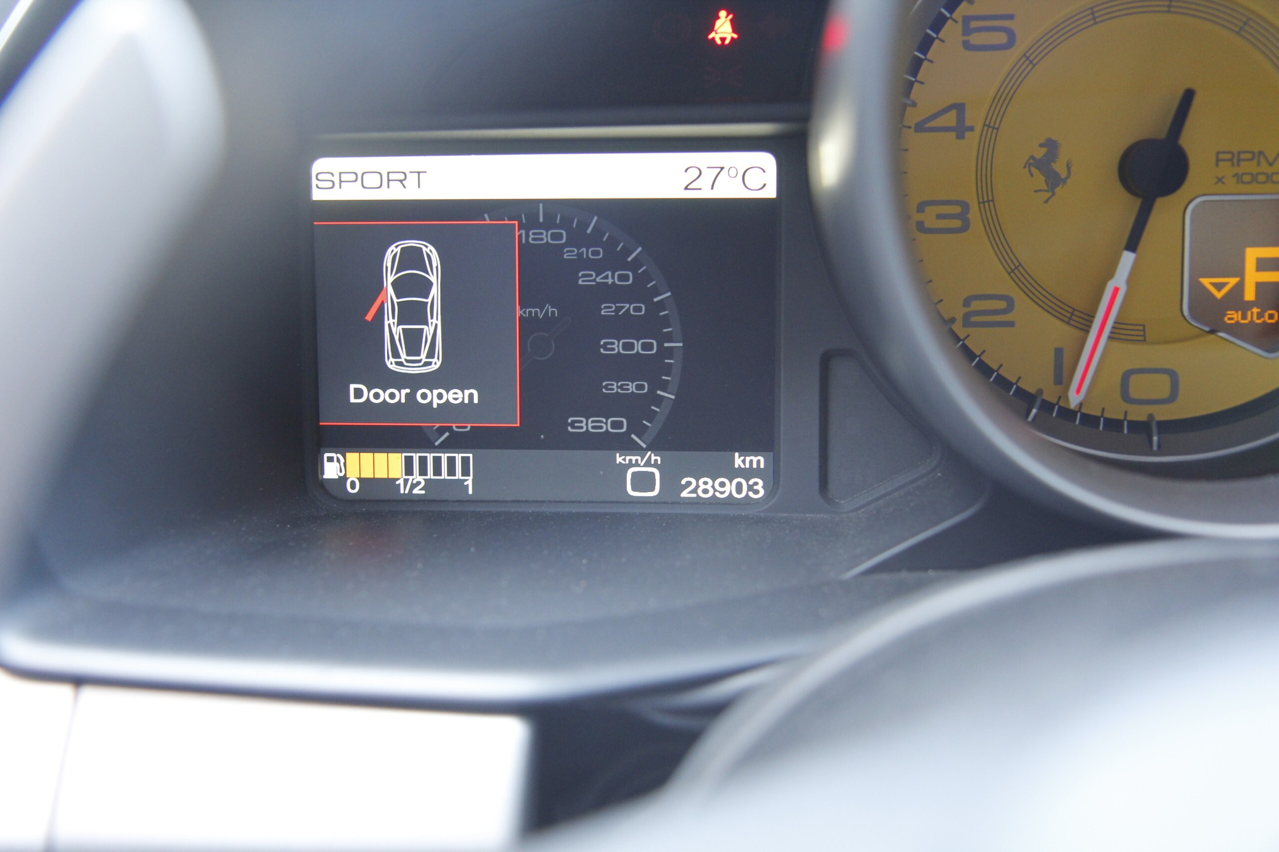 2012 Ferrari 458 Italia F1 DCT — Photo 6 / 17