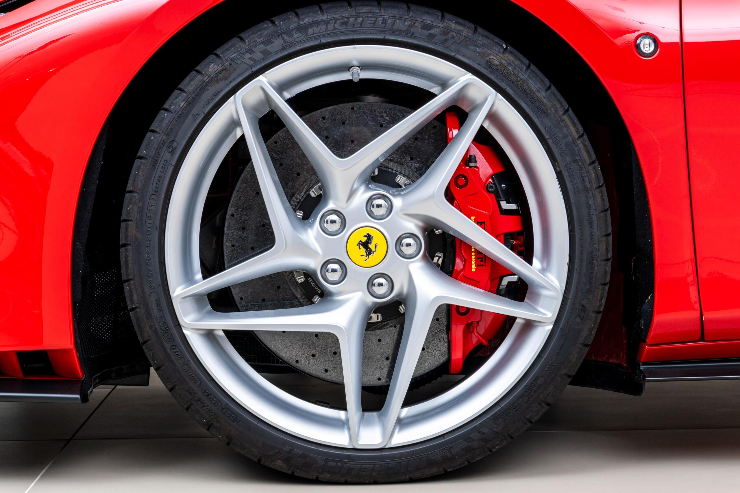 2020 Ferrari F8 Tributo — Photo 17 / 20