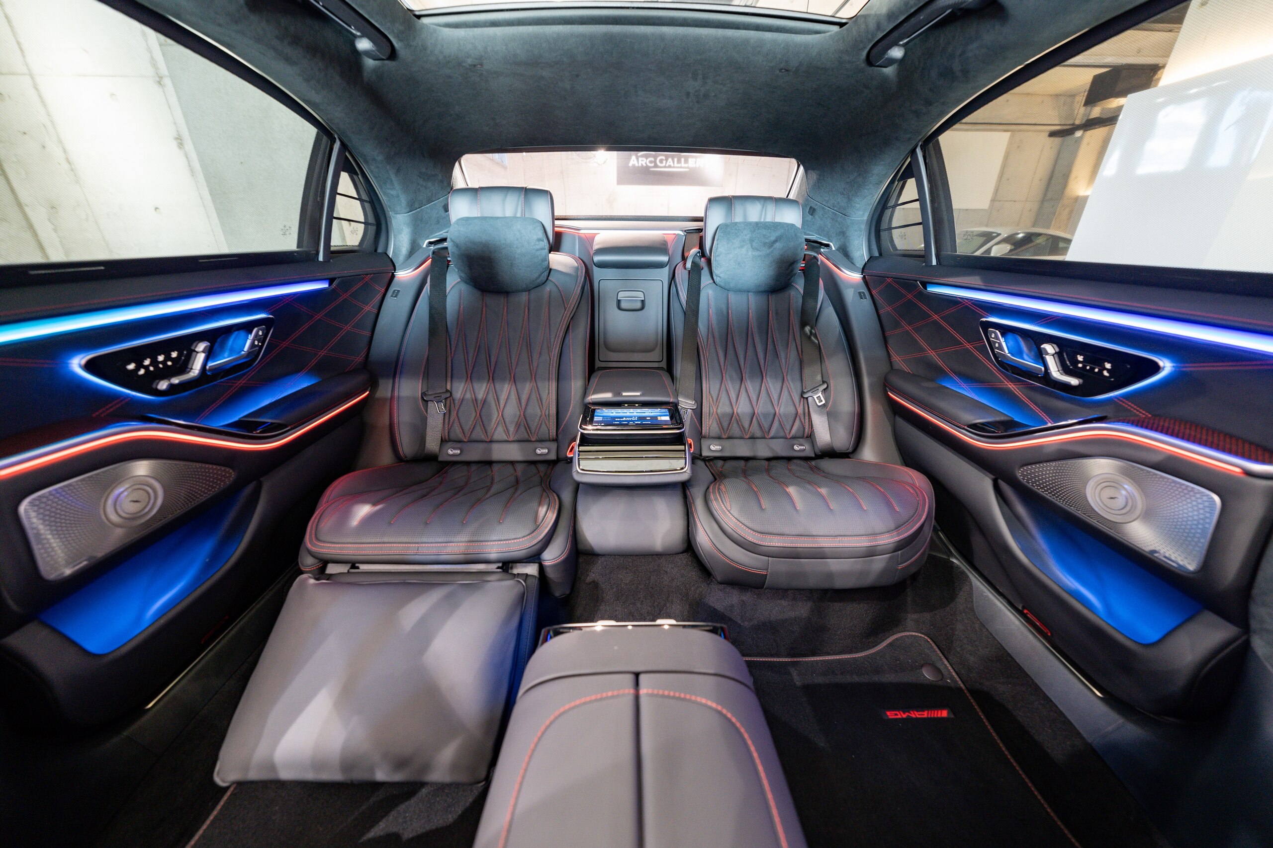 2024 Mercedes Benz AMG S63 E Performance — Photo 17 / 26