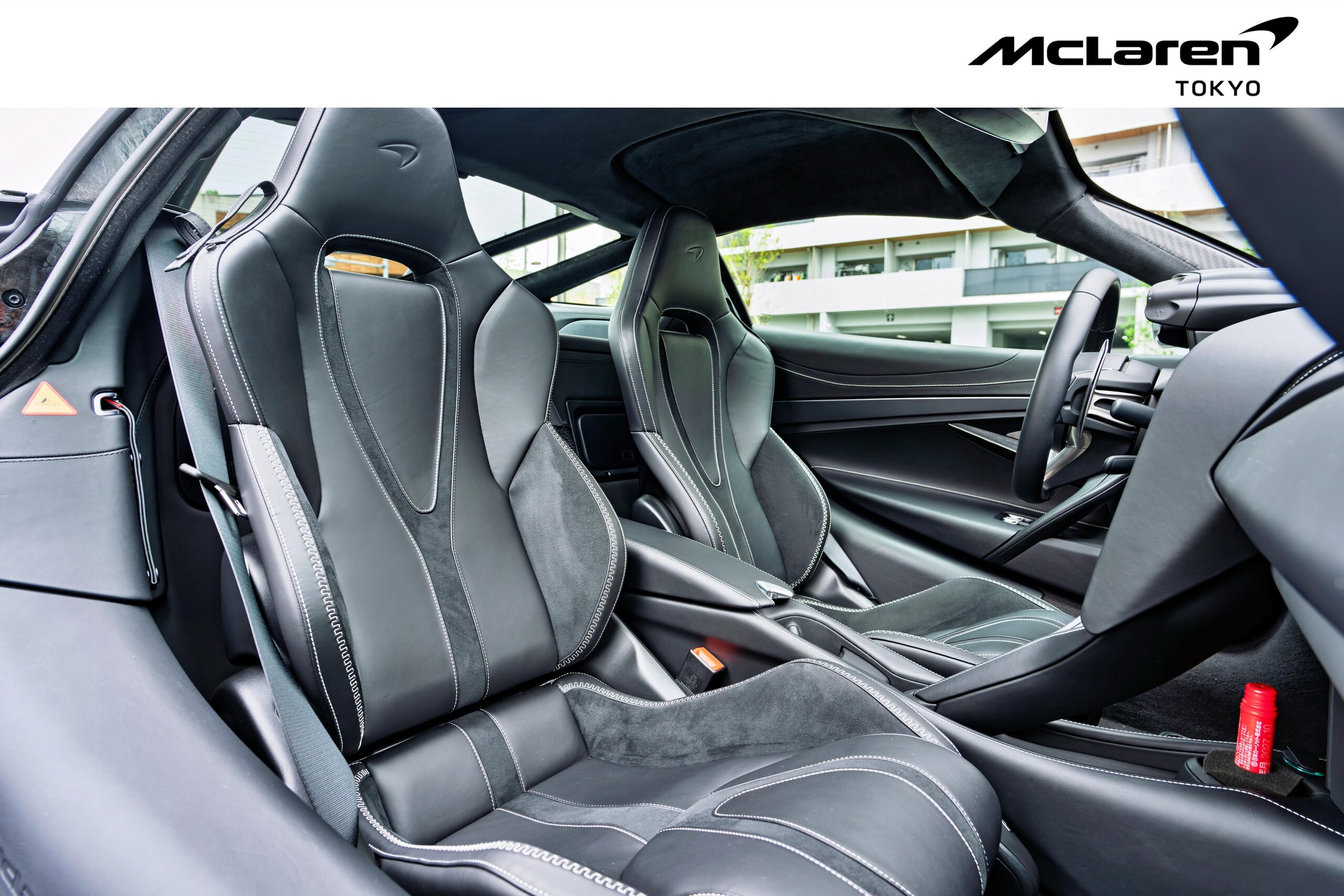 2024 McLaren 750S — Photo 9 / 44