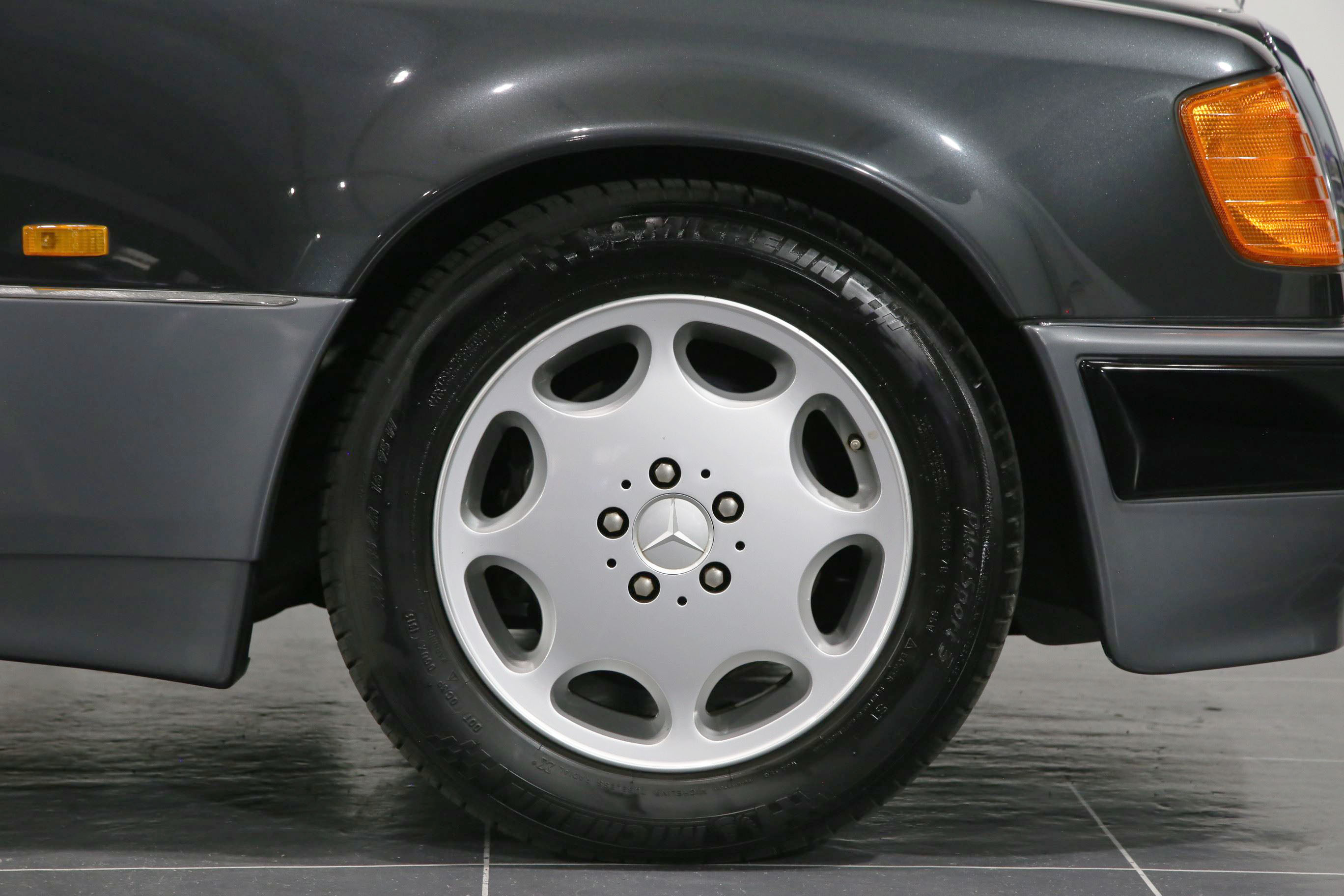 1992 Mercedes Benz 500E — Photo 19 / 22