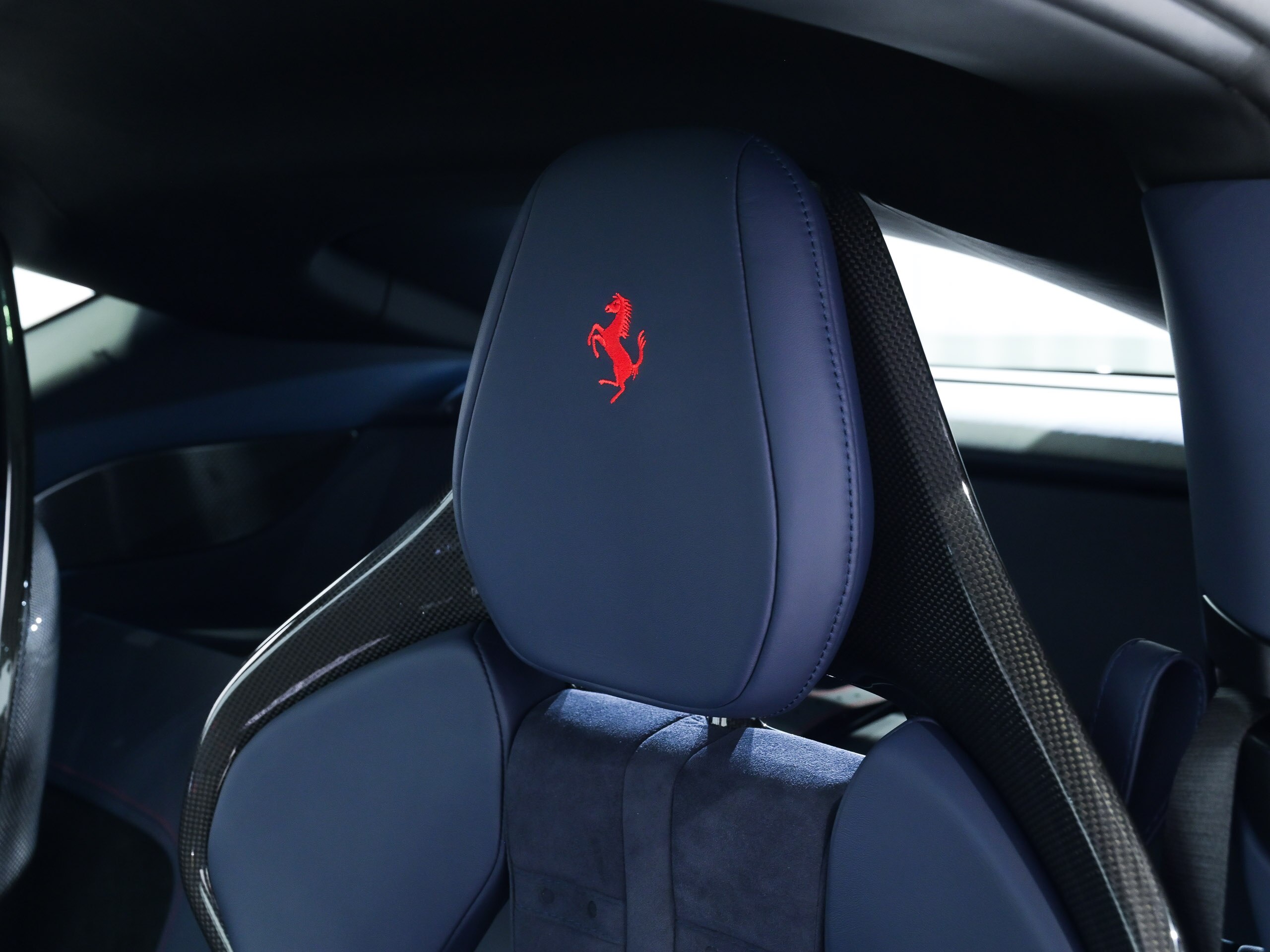 2025 Ferrari 12Cilindri — Photo 18 / 55