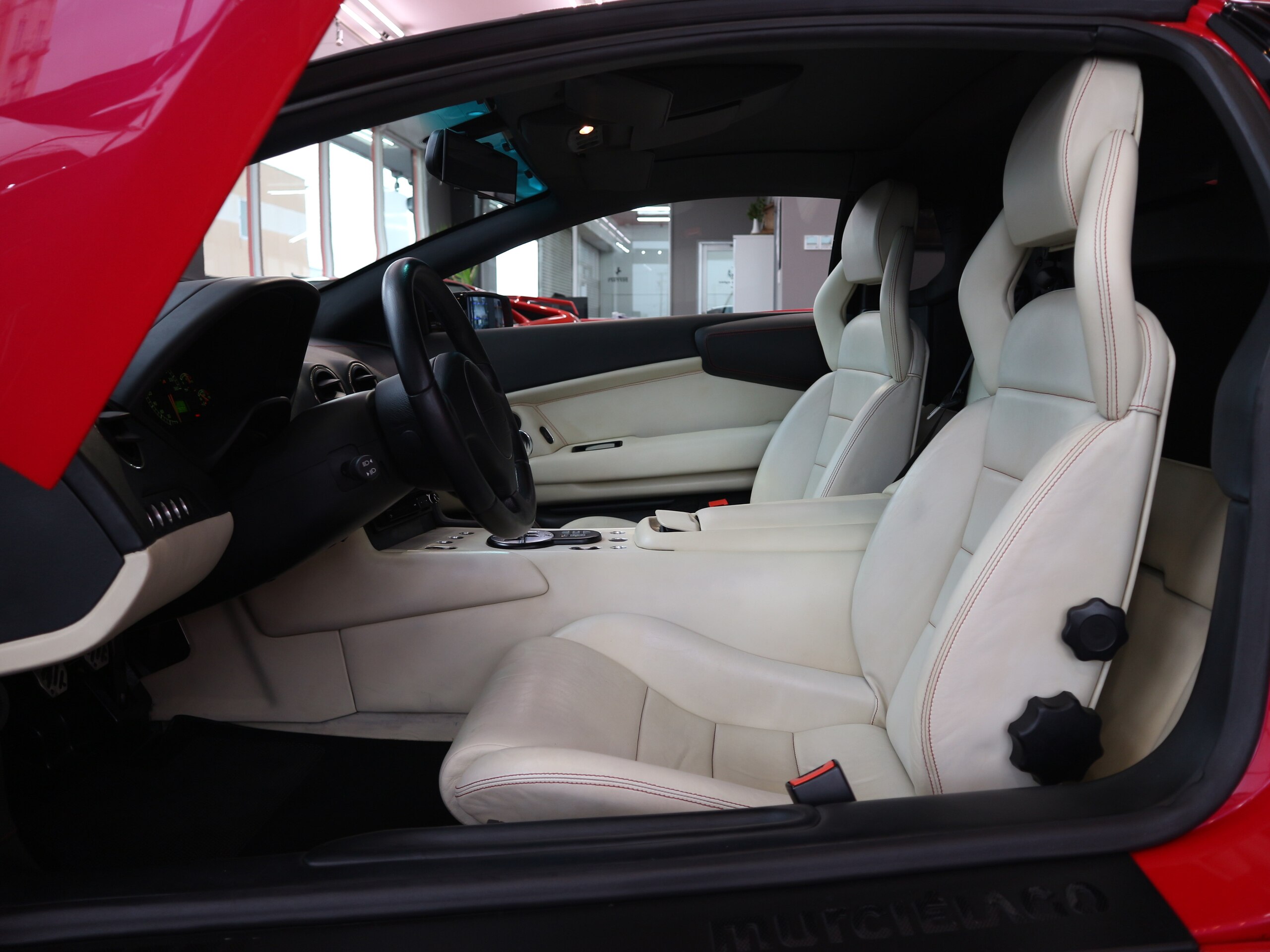 2003 Lamborghini Murcielago — Photo 7 / 17
