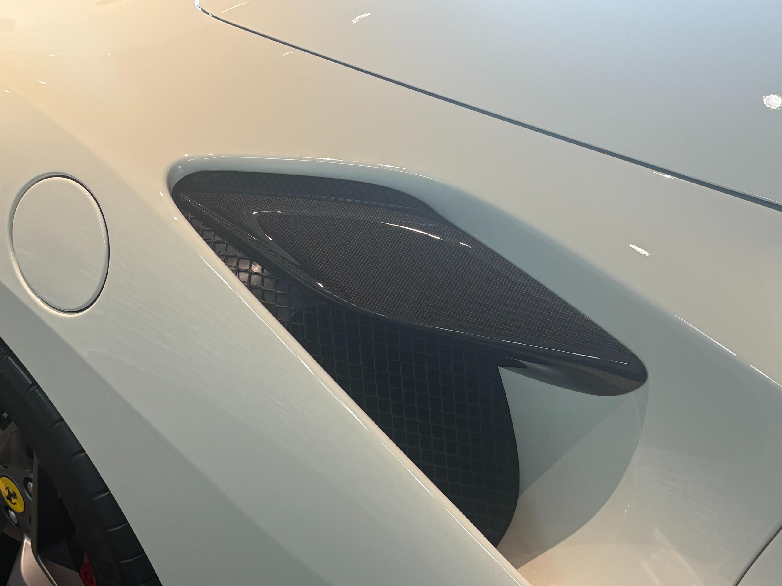 2022 Ferrari F8 Spider — Photo 18 / 23