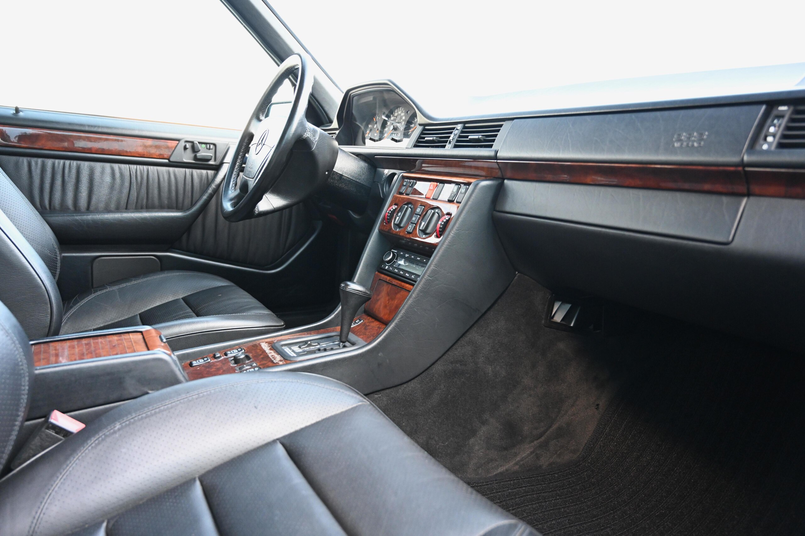 1993 Mercedes Benz 500E — Photo 11 / 21