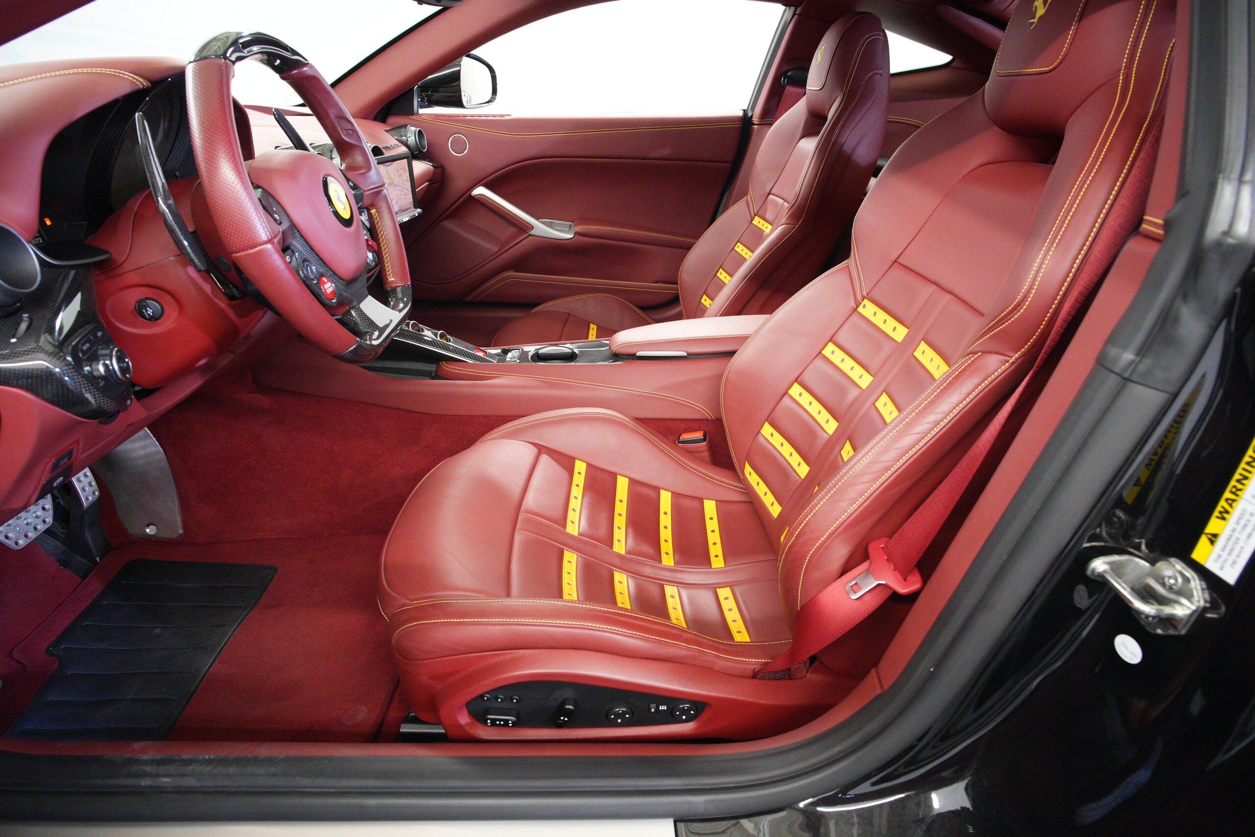 2013 Ferrari F12 Berlinetta — Photo 7 / 22