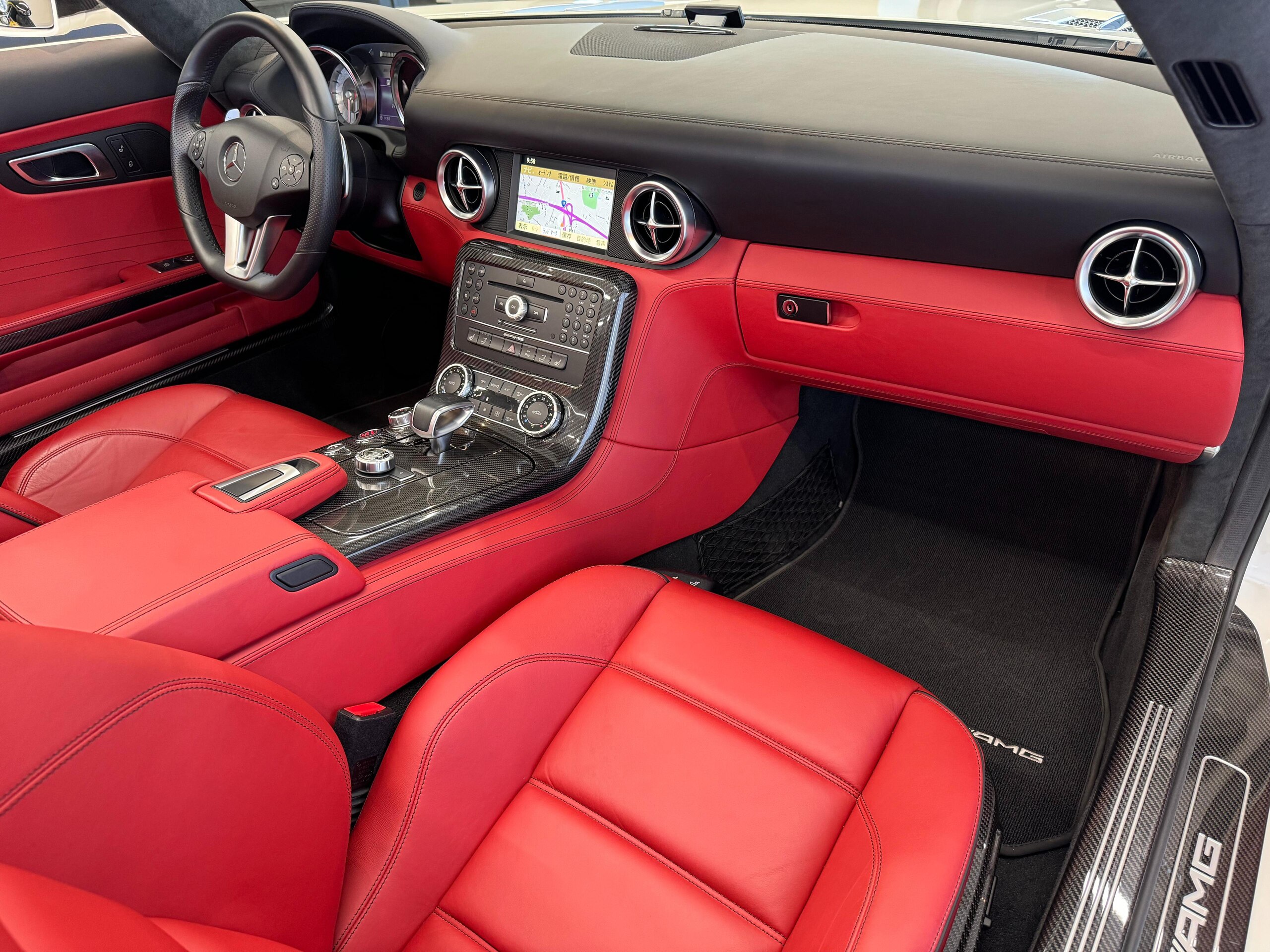 2012 Mercedes Benz SLS AMG Roadster — Photo 20 / 27