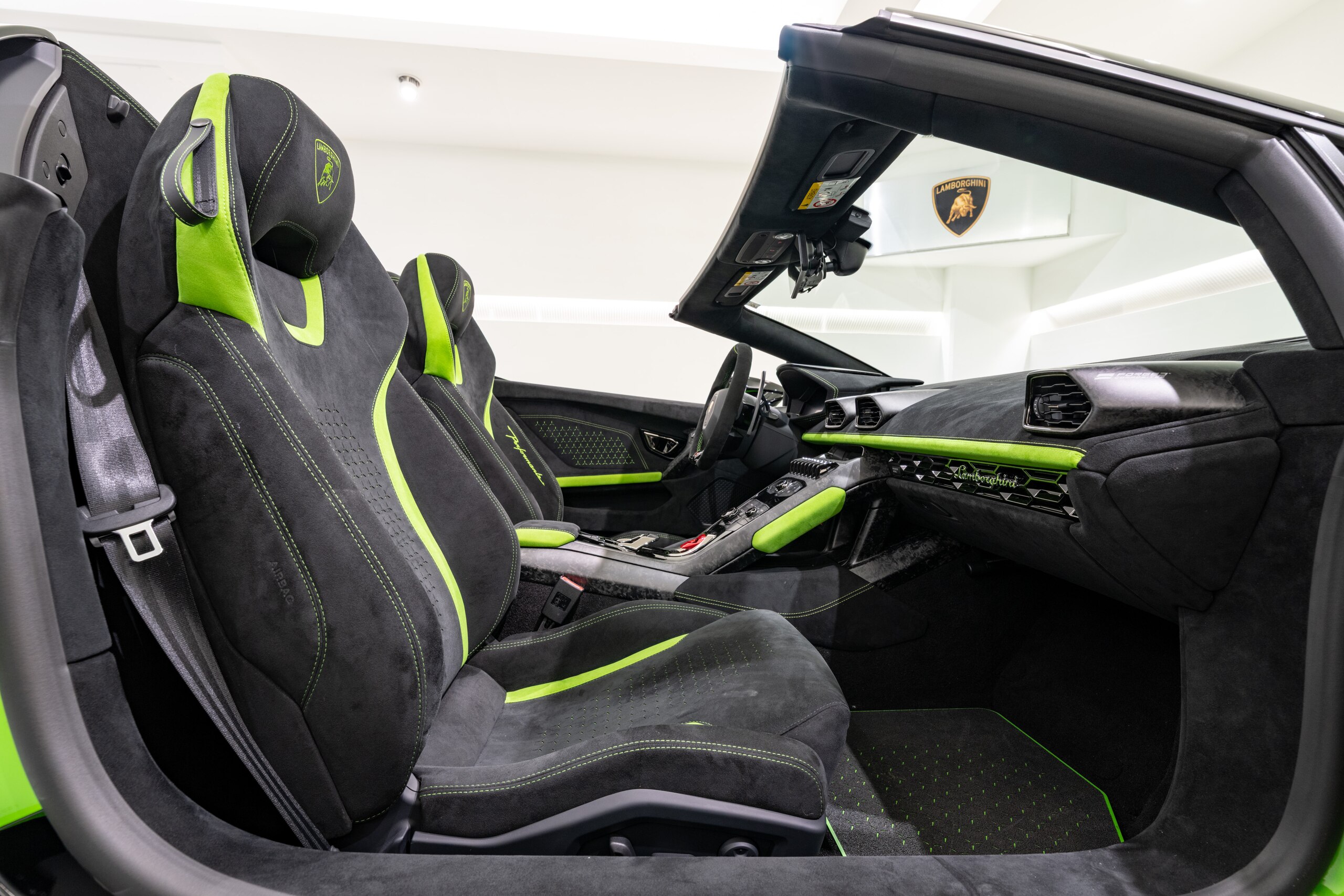 2019 Lamborghini Huracán Spyder Performante — Photo 8 / 25