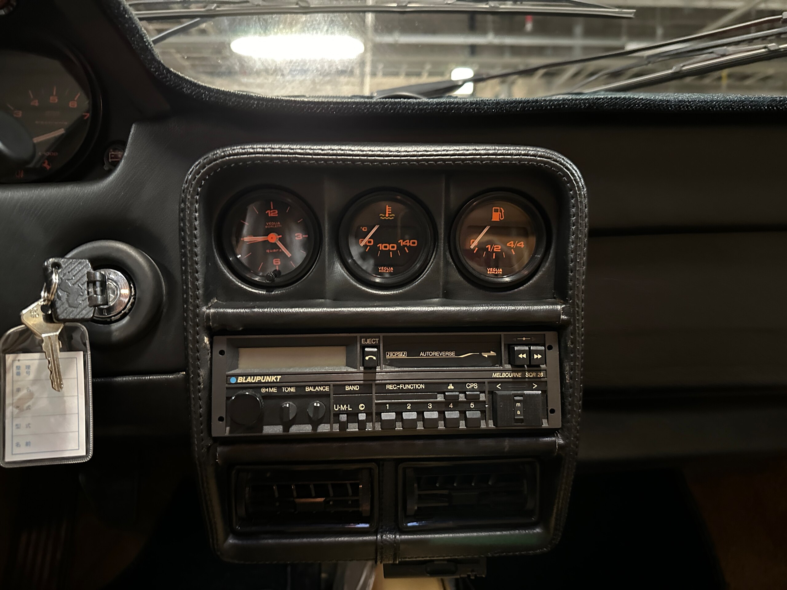1986 Ferrari 328 GTB — Photo 13 / 19