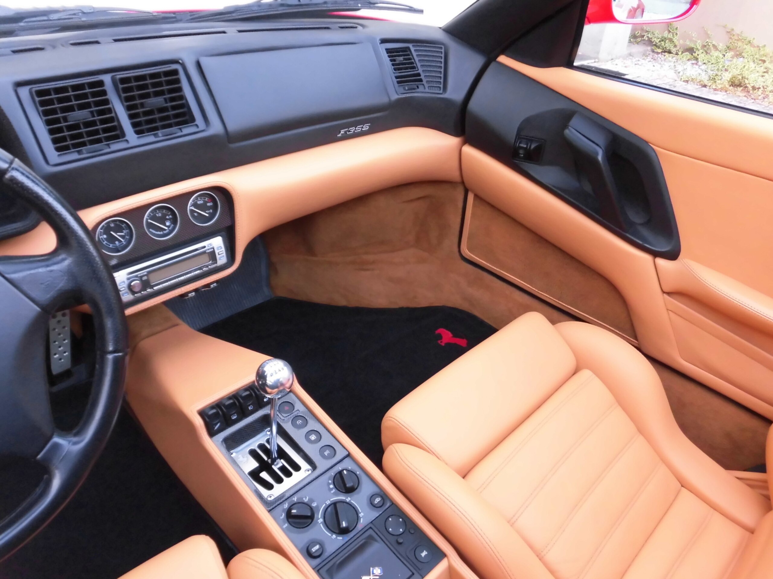 1996 Ferrari F355 GTS — Photo 8 / 12