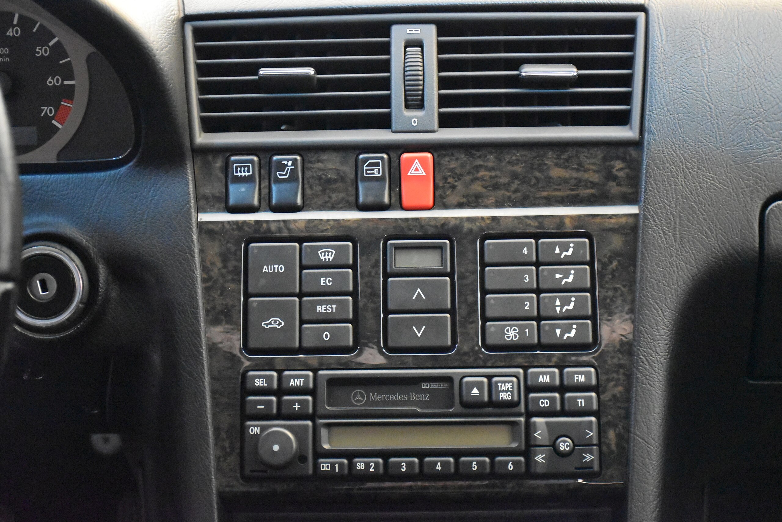 1995 Mercedes Benz C36 AMG — Photo 6 / 13