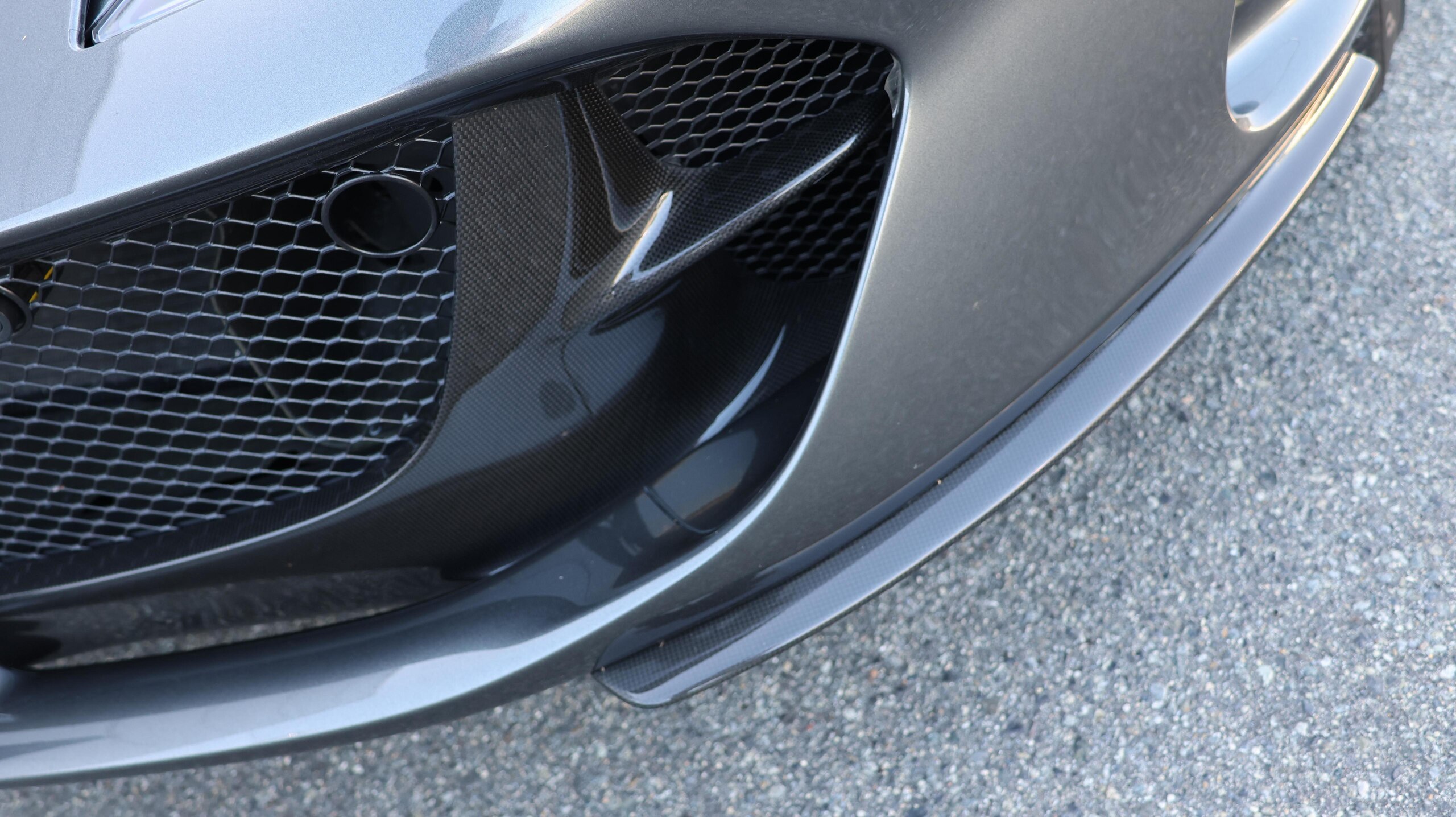 2021 Ferrari 812GTS — Photo 16 / 38