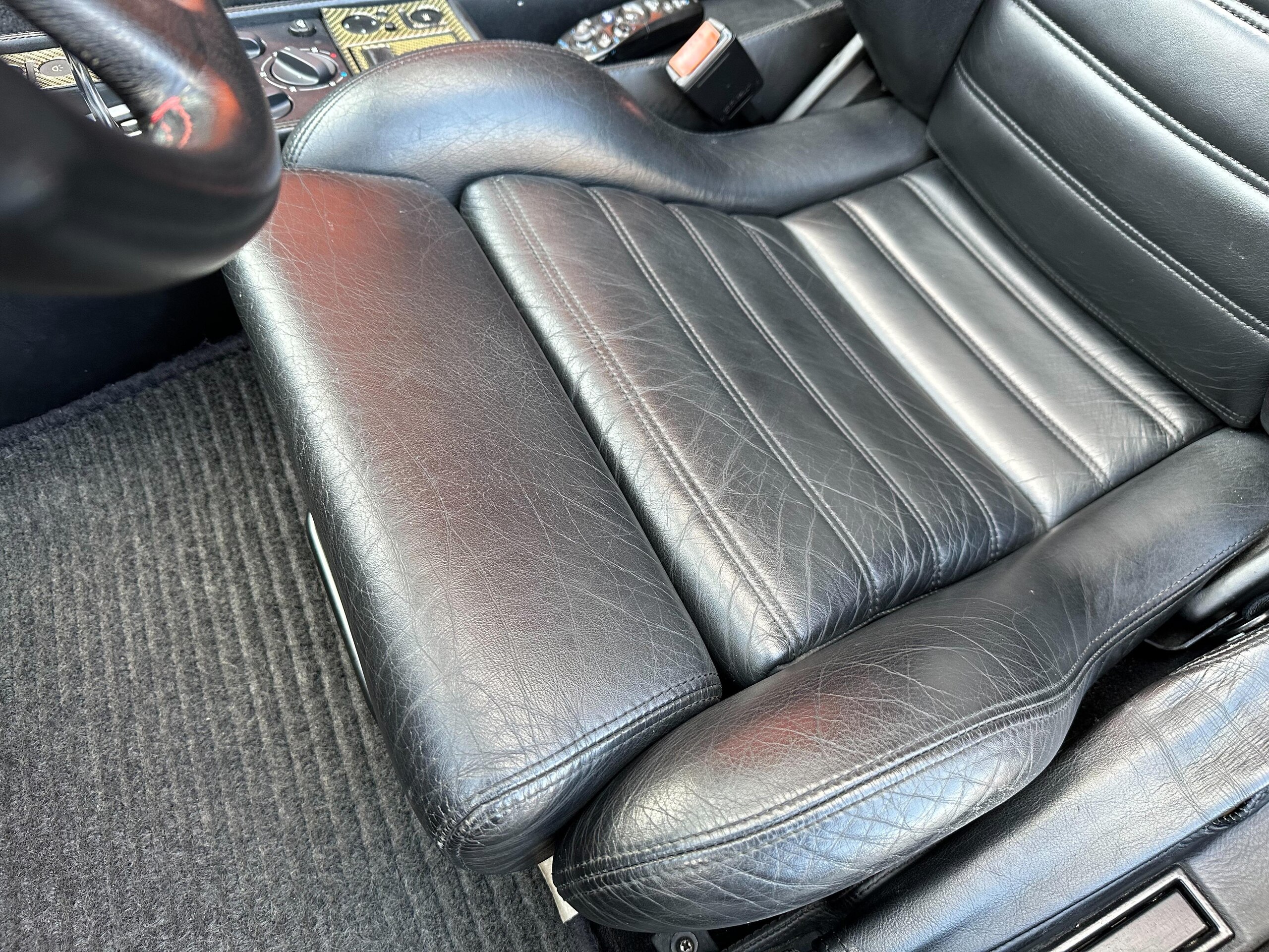1995 Ferrari F355 GTS — Photo 27 / 44