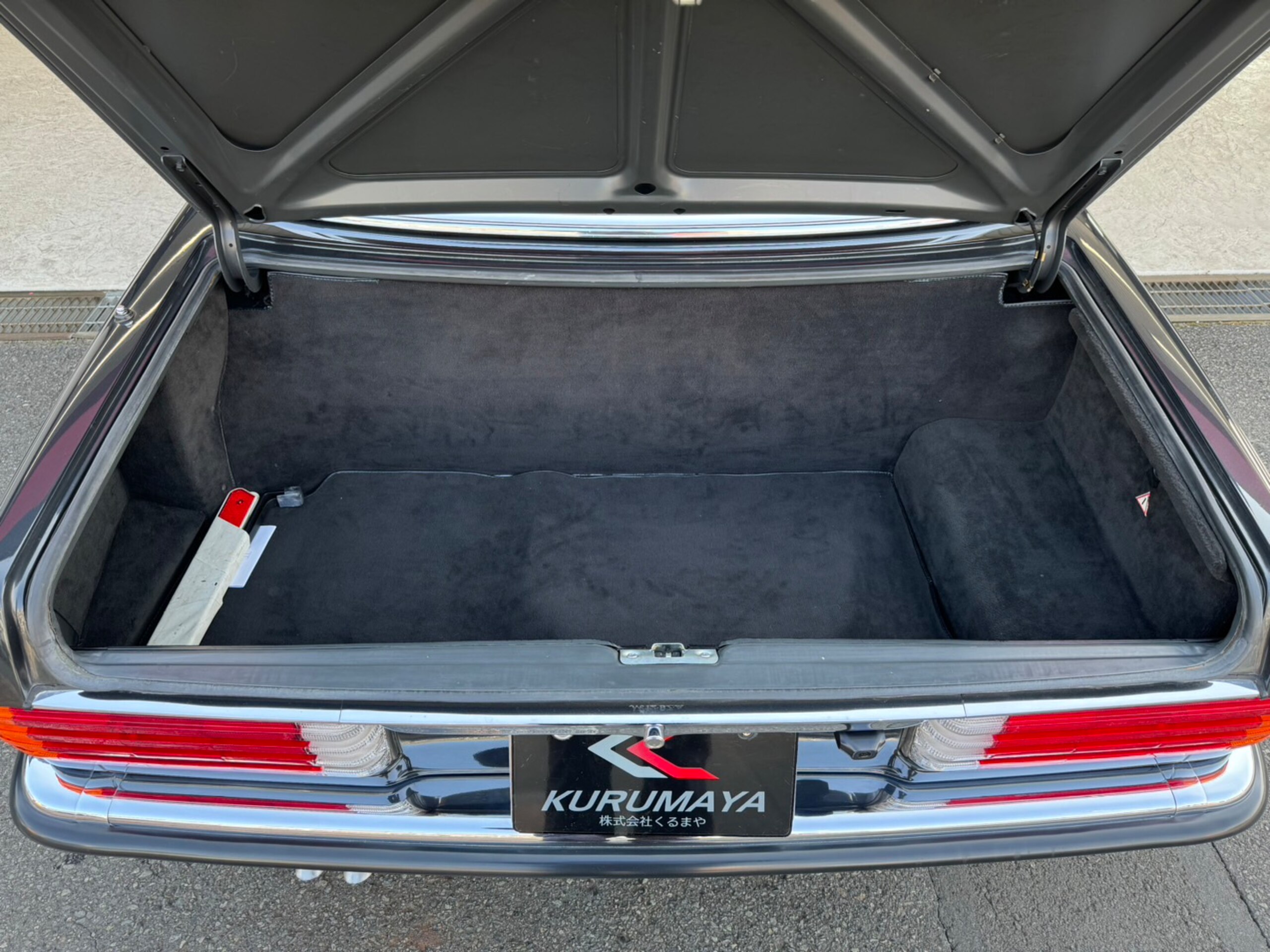 1988 Mercedes Benz SL560 — Photo 14 / 14