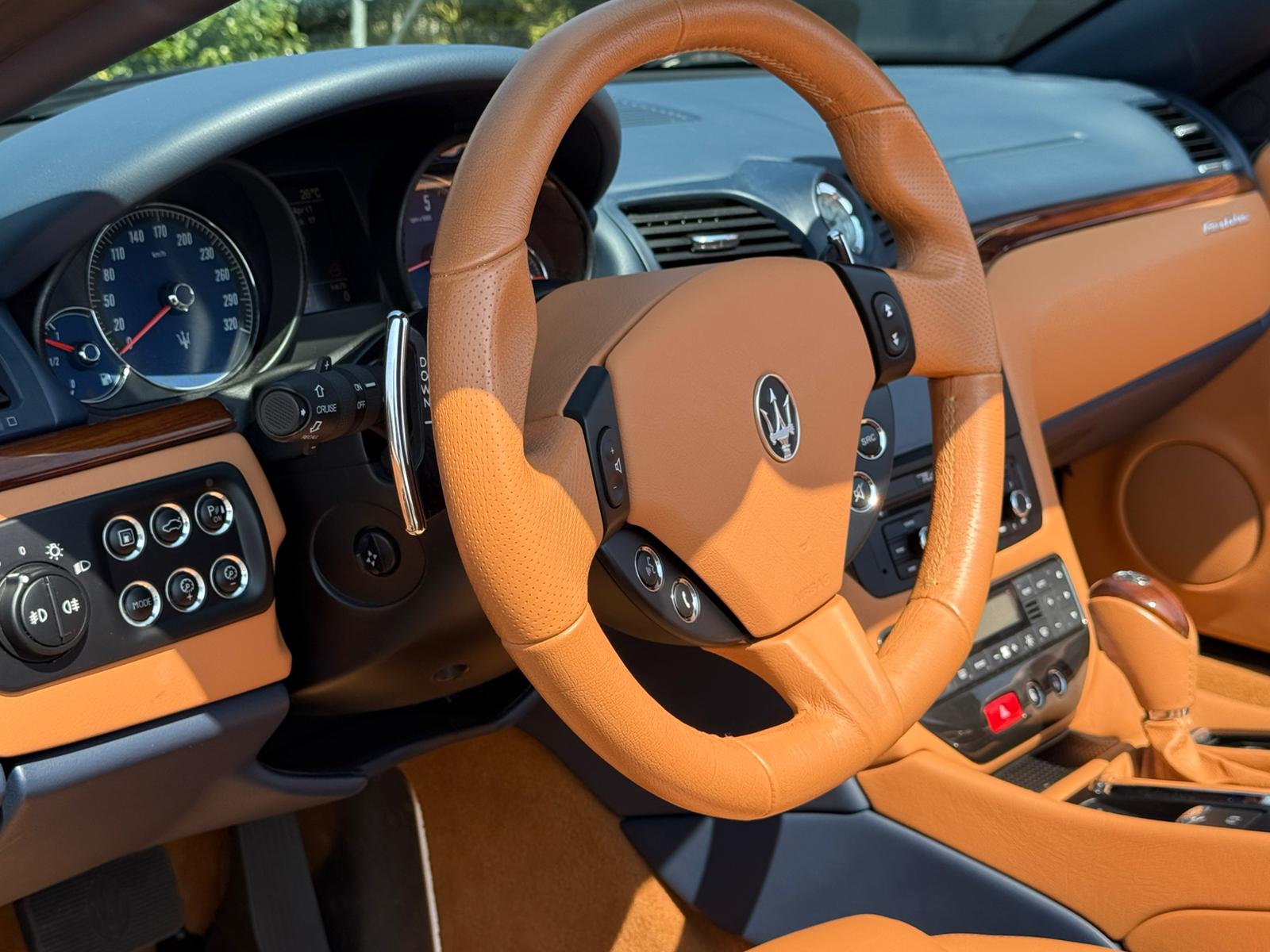 2013 Maserati GranCabrio Sport — Photo 11 / 20