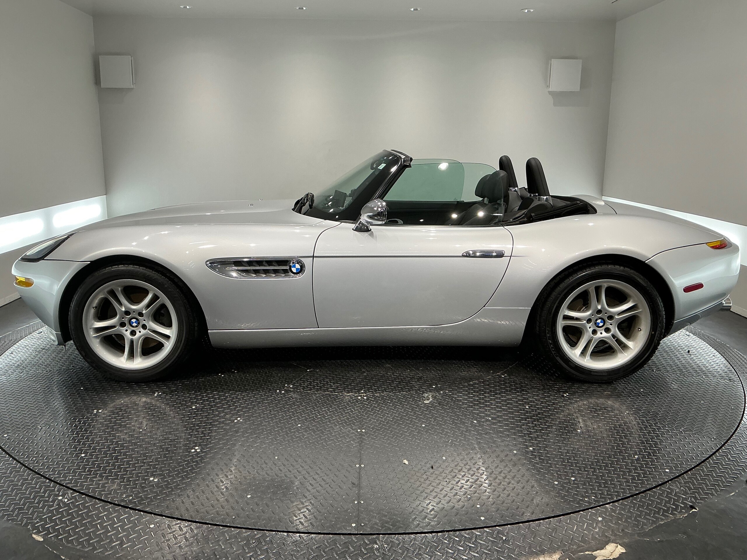 2000 BMW Z8 — Photo 6 / 19