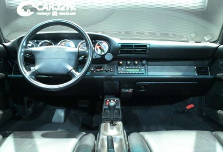 1994 Porsche 911 Carrera — Photo 11 / 18