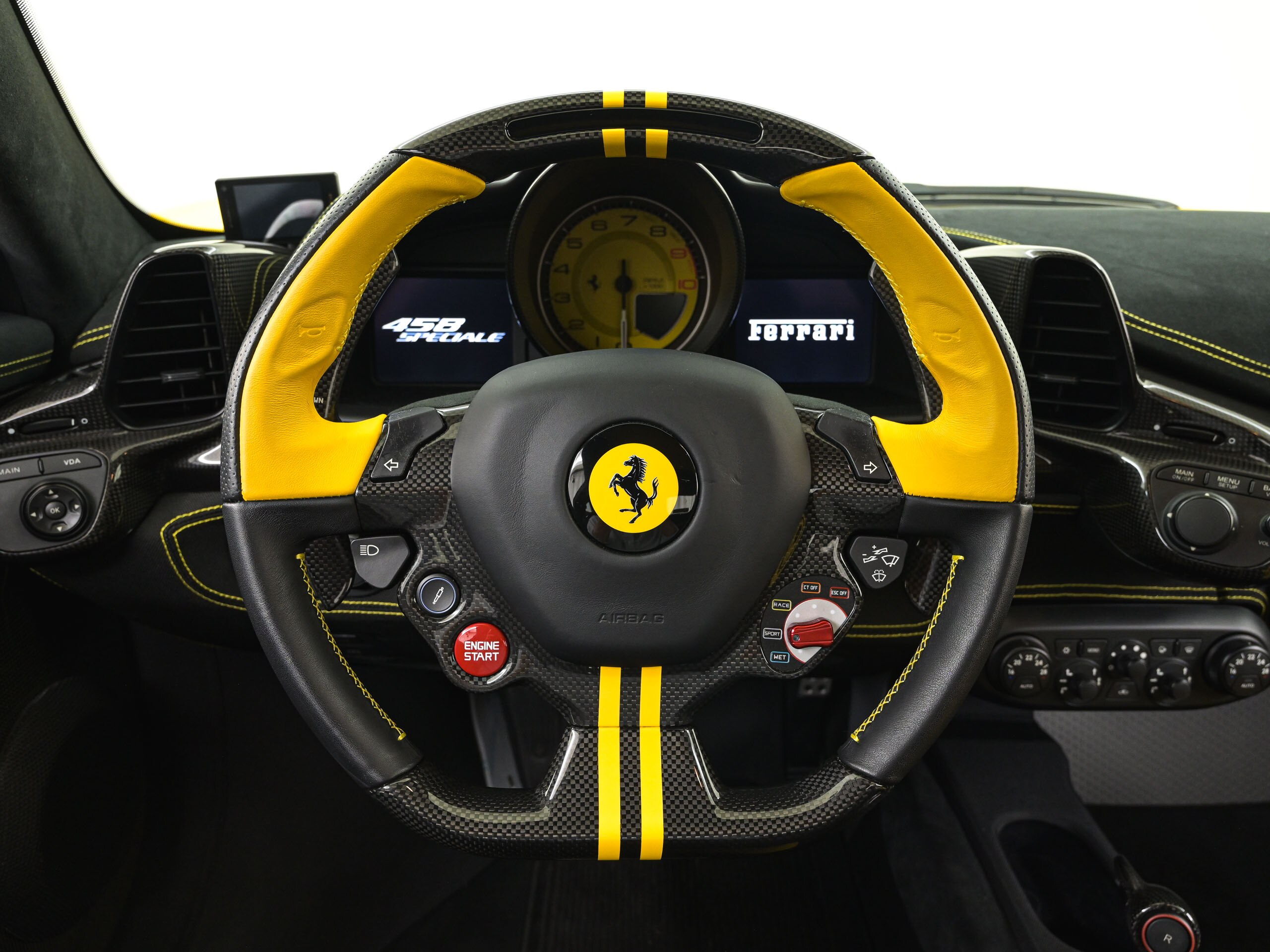 2015 Ferrari 458 Speciale — Photo 9 / 15