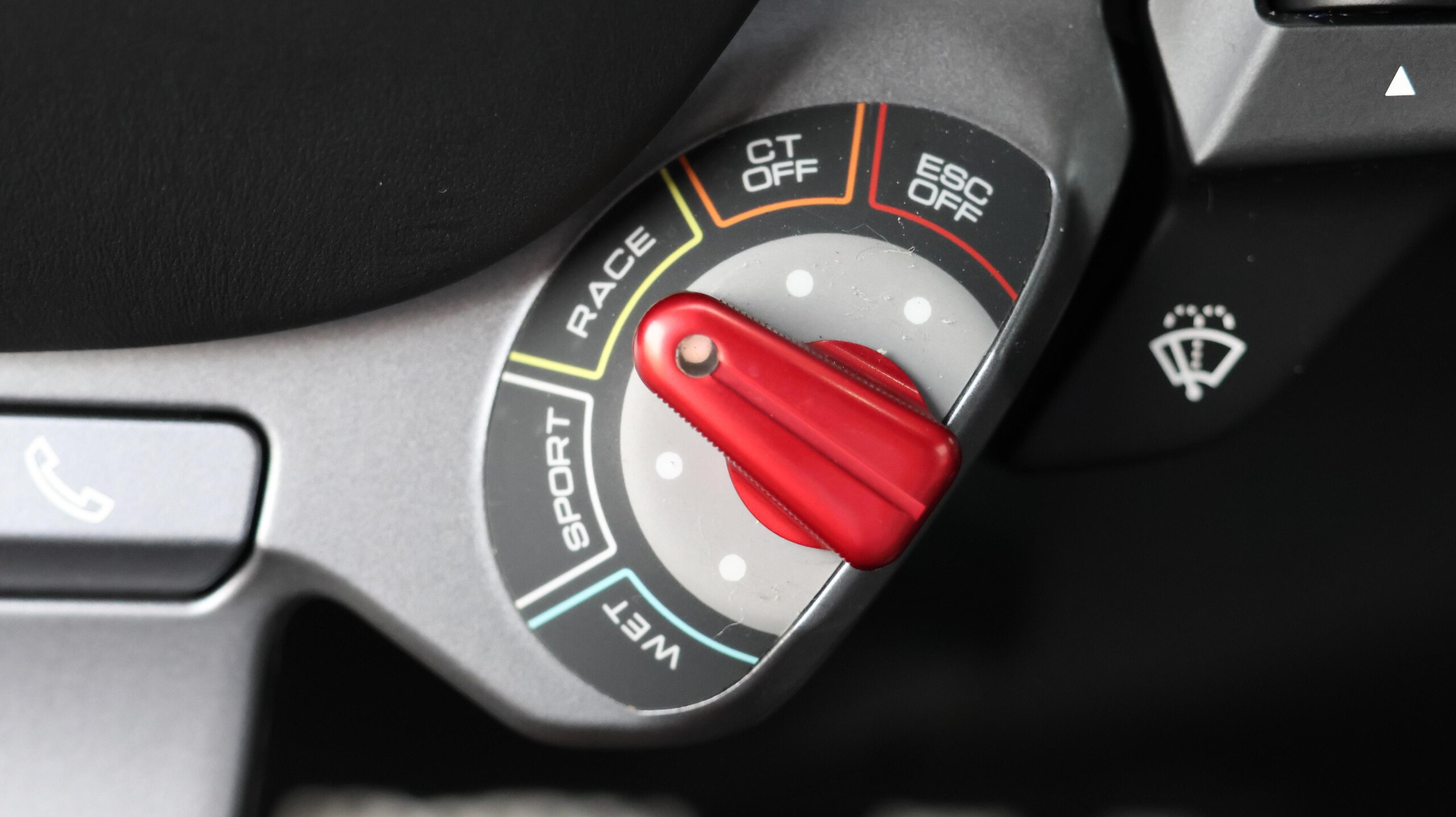 2020 Ferrari 812 Superfast — Photo 16 / 29