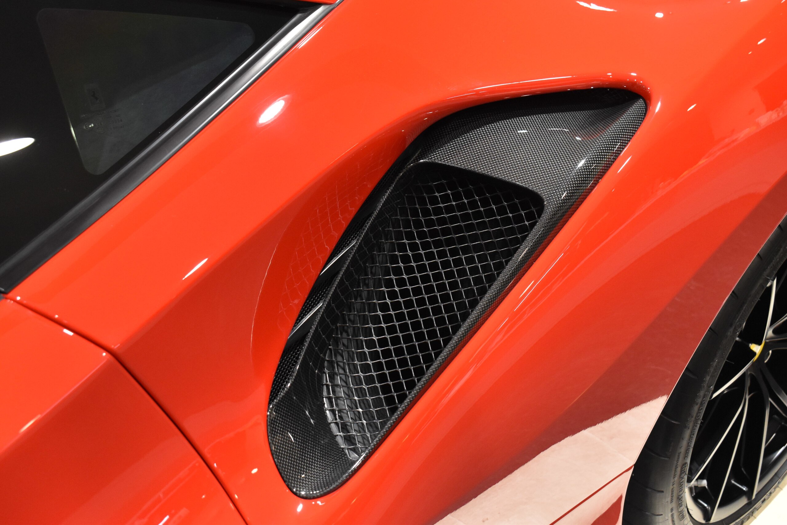2020 Ferrari 488 Pista — Photo 7 / 23