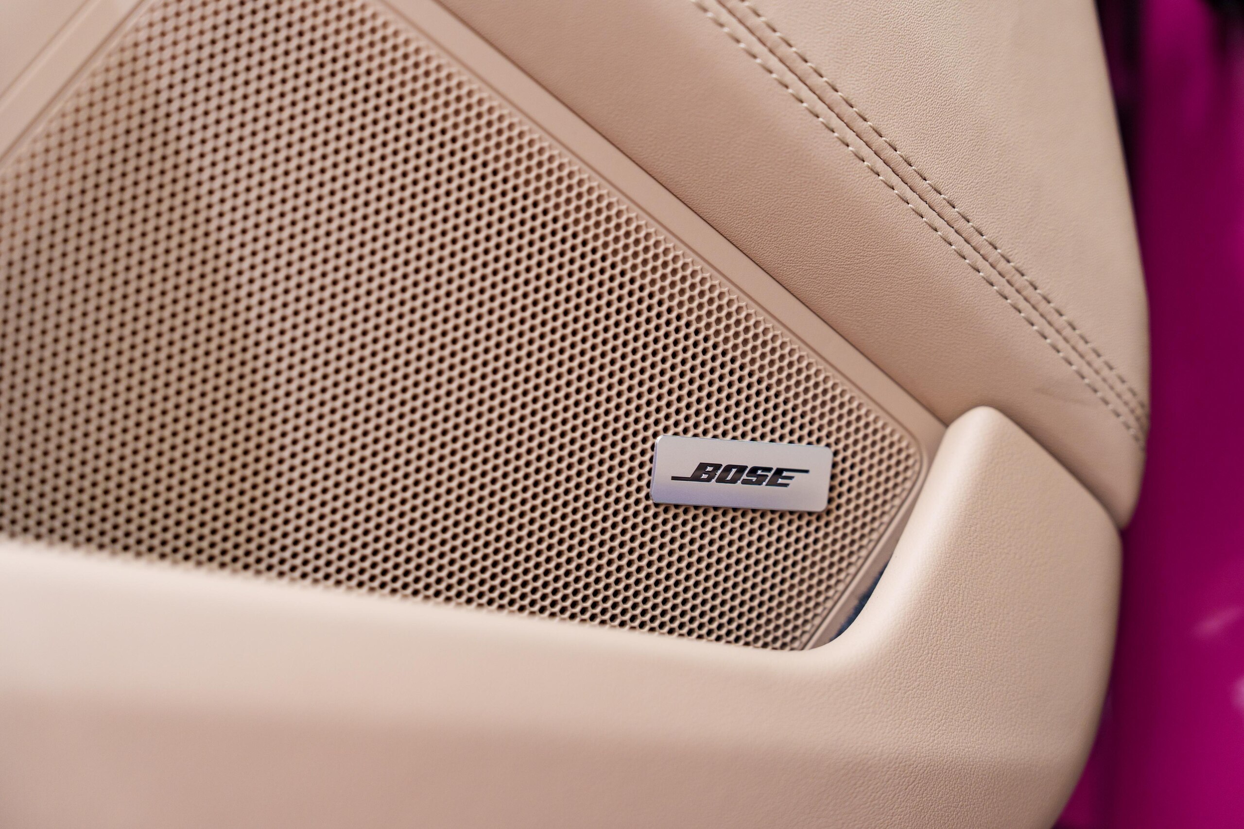 2024 Porsche 911 Carrera 4 GTS — Photo 7 / 23