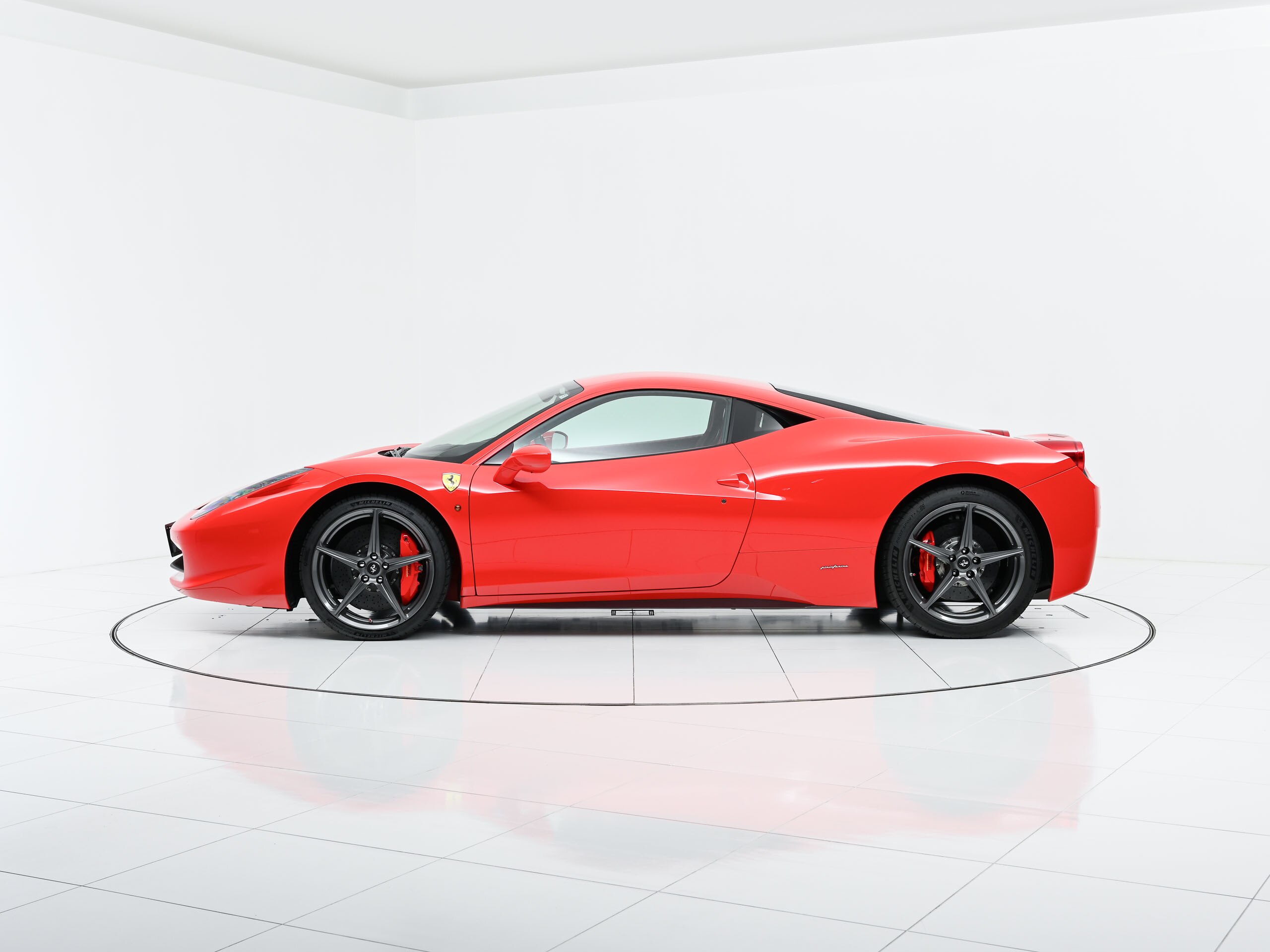 2014 Ferrari 458 Italia F1 DCT — Photo 7 / 20