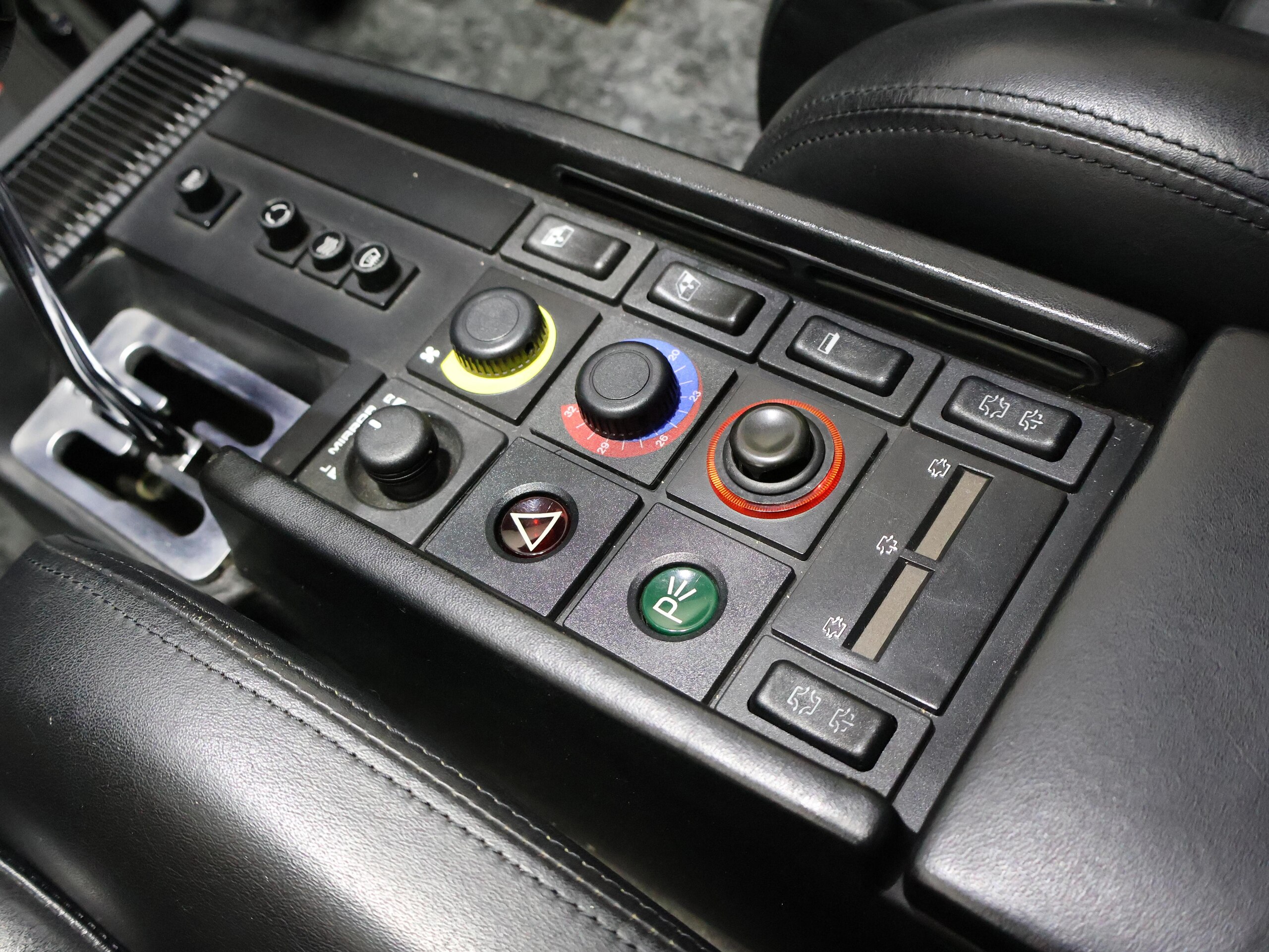 1990 Ferrari Testarossa — Photo 12 / 20