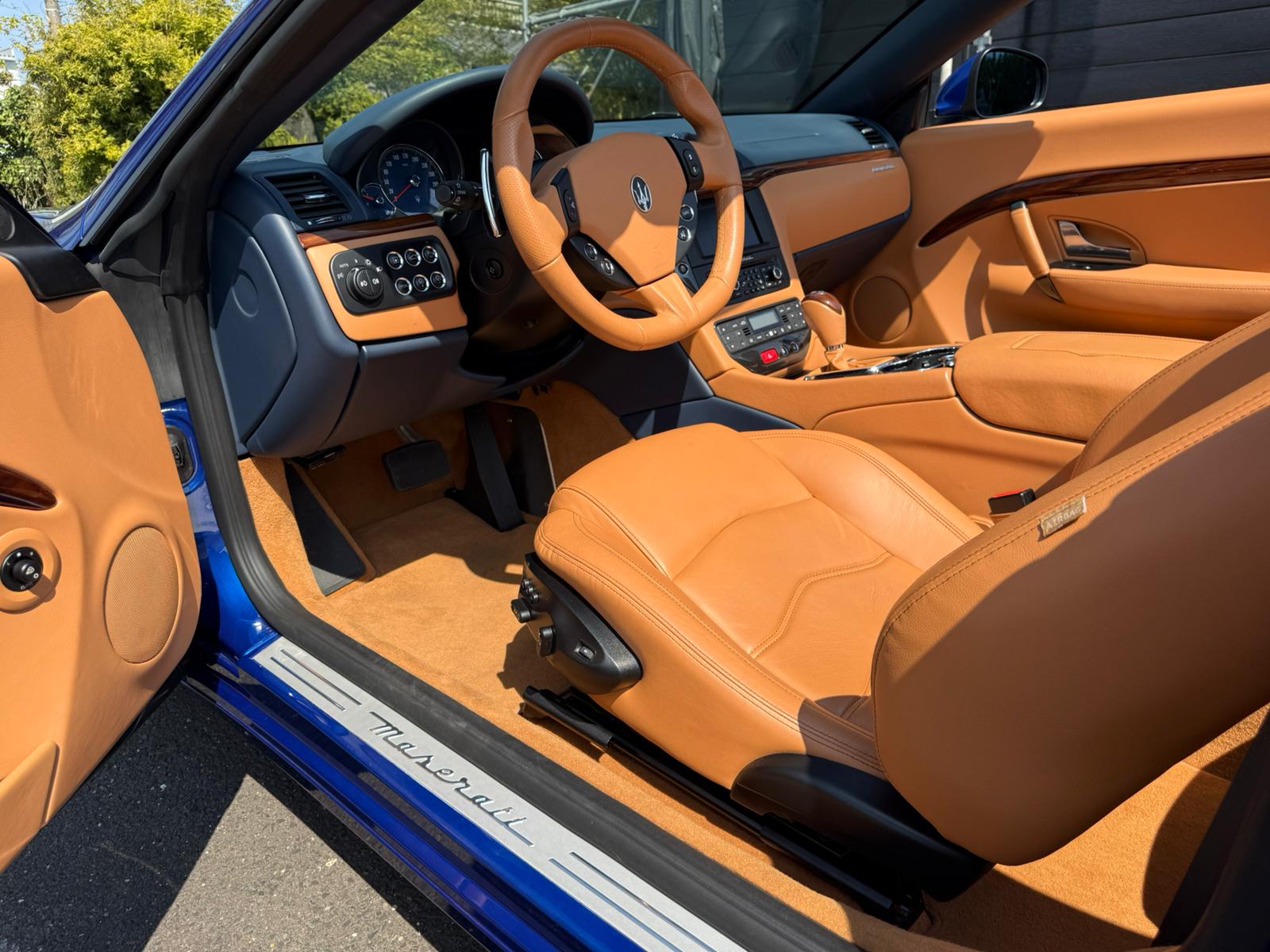 2013 Maserati GranCabrio Sport — Photo 10 / 20