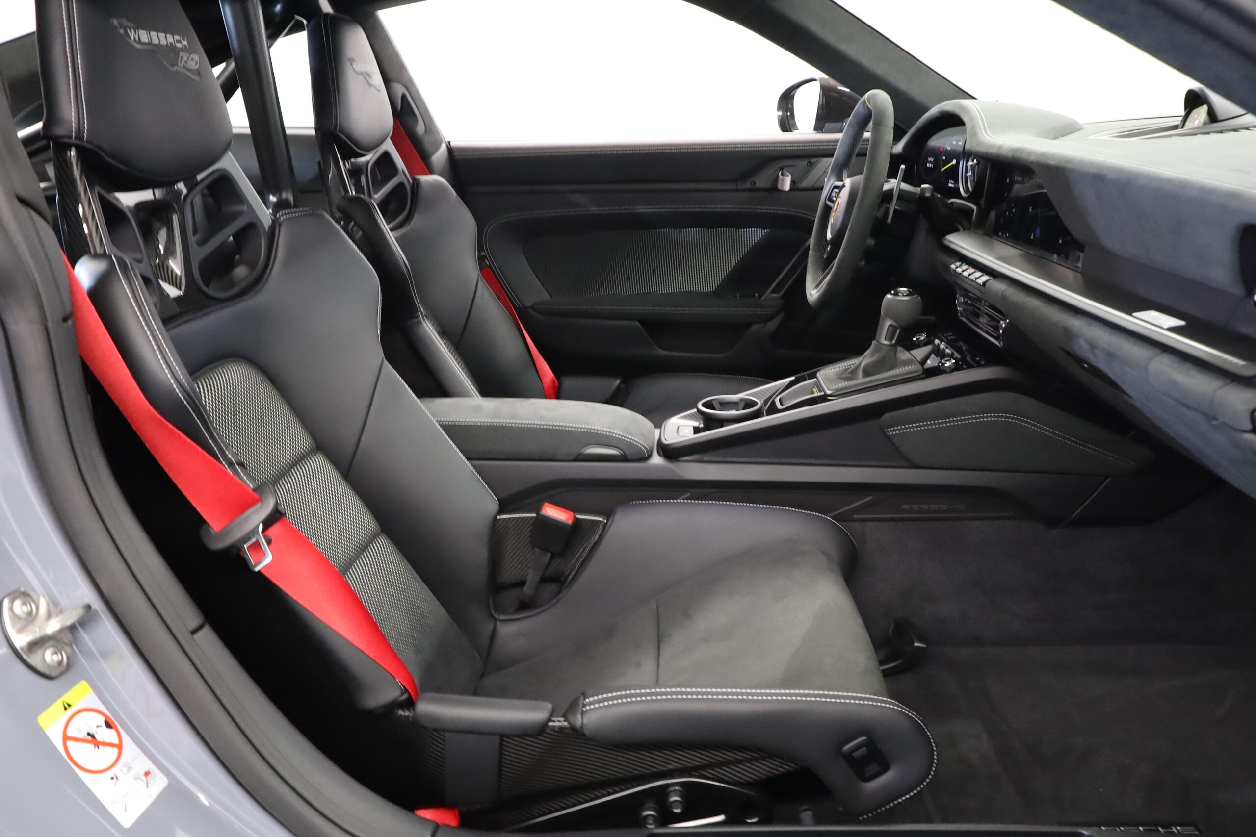 2024 Porsche 911 GT3 RS — Photo 17 / 20