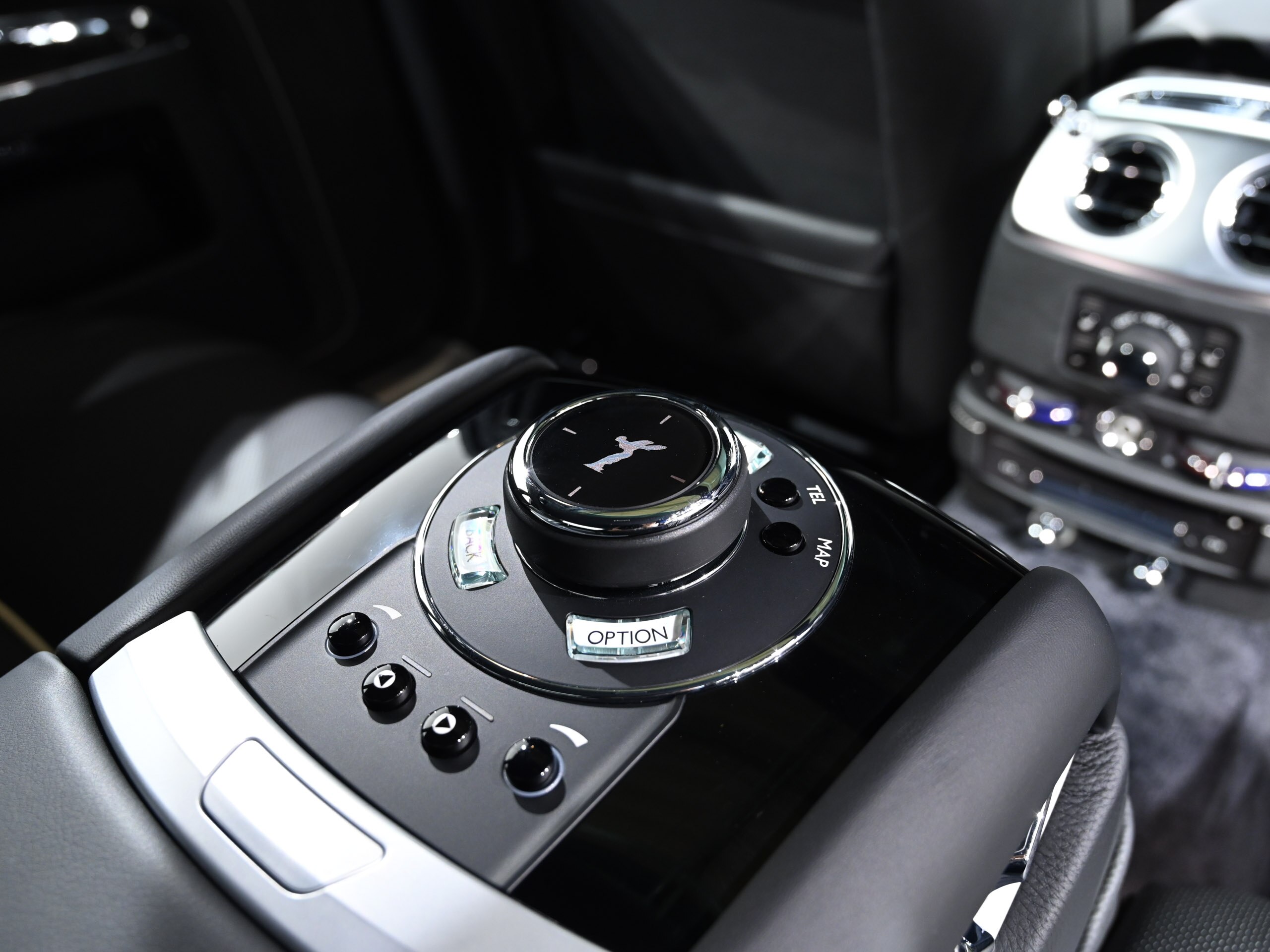 2014 Rolls-Royce Ghost — Photo 23 / 28