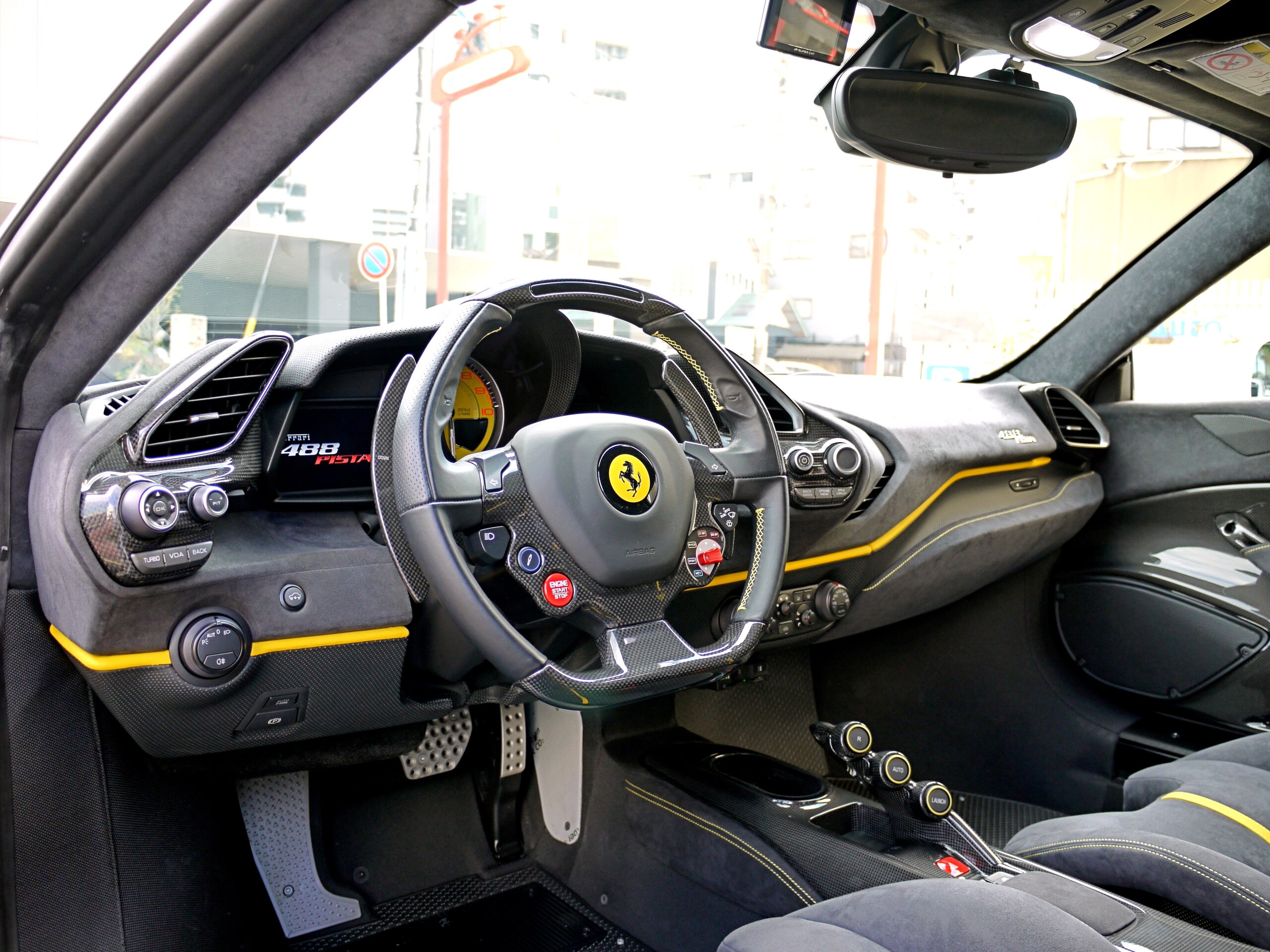 2019 Ferrari 488 Pista — Photo 9 / 13