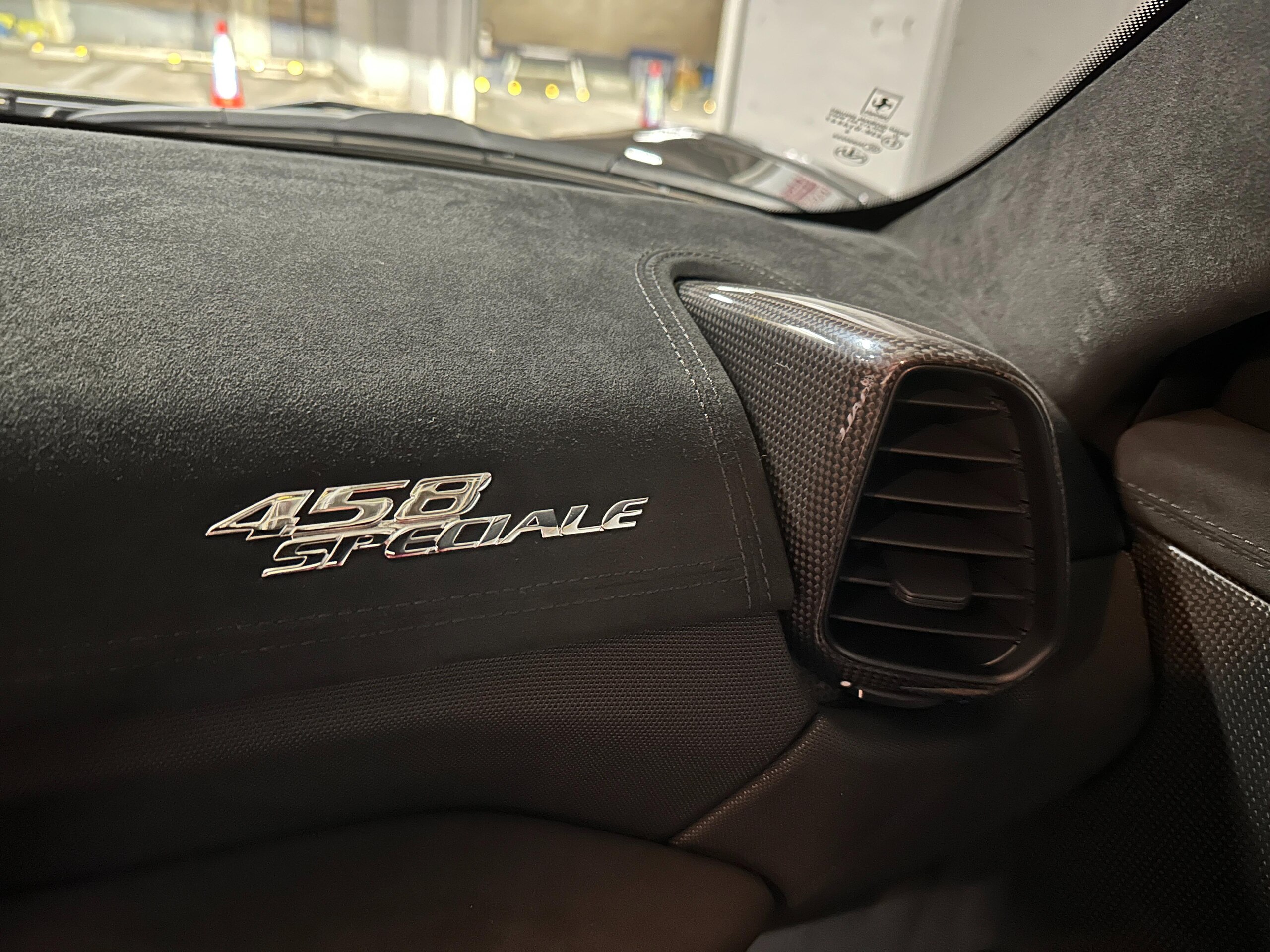 2014 Ferrari 458 Speciale — Photo 14 / 19